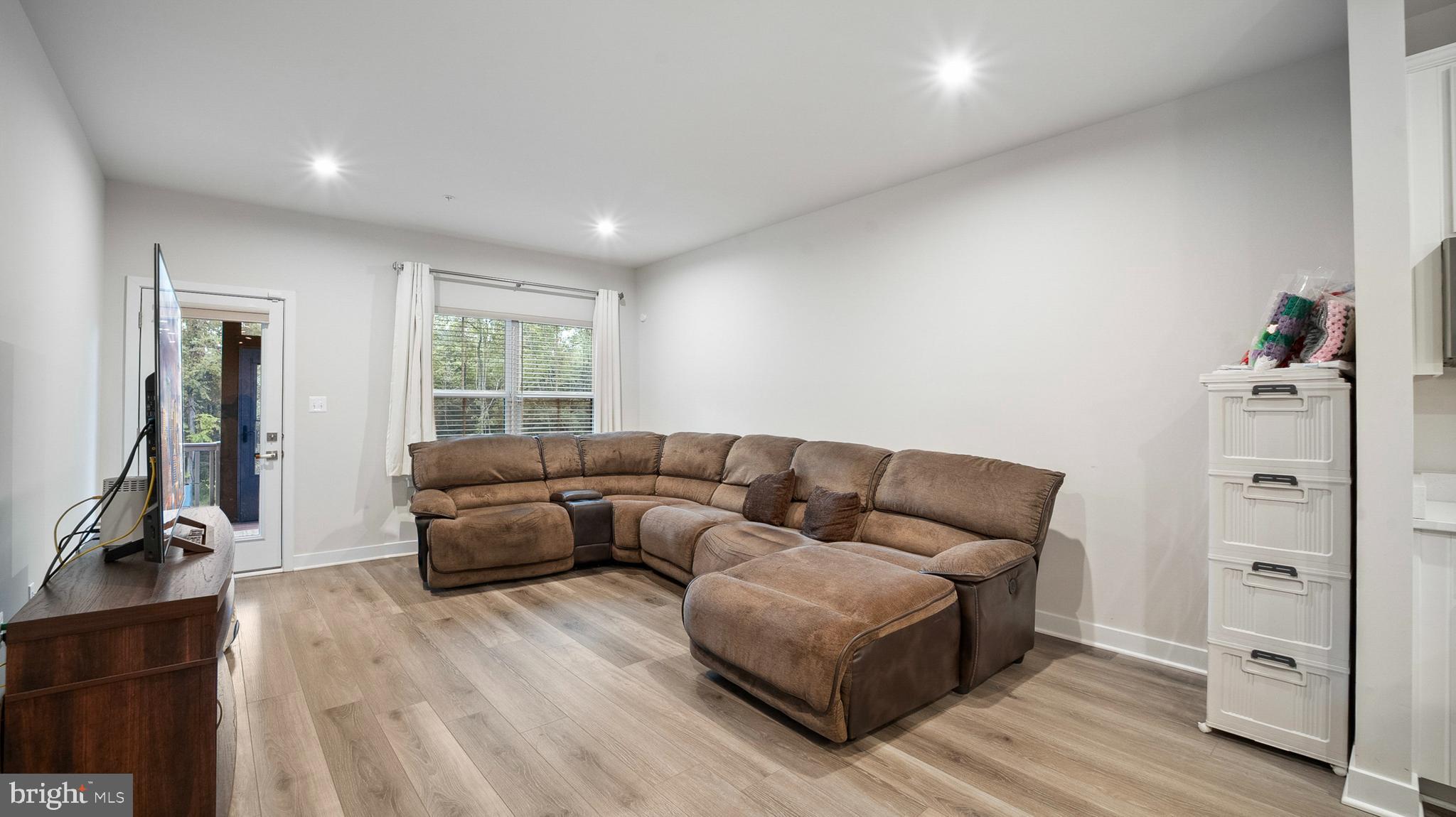 TANYARD SHORES - Residential