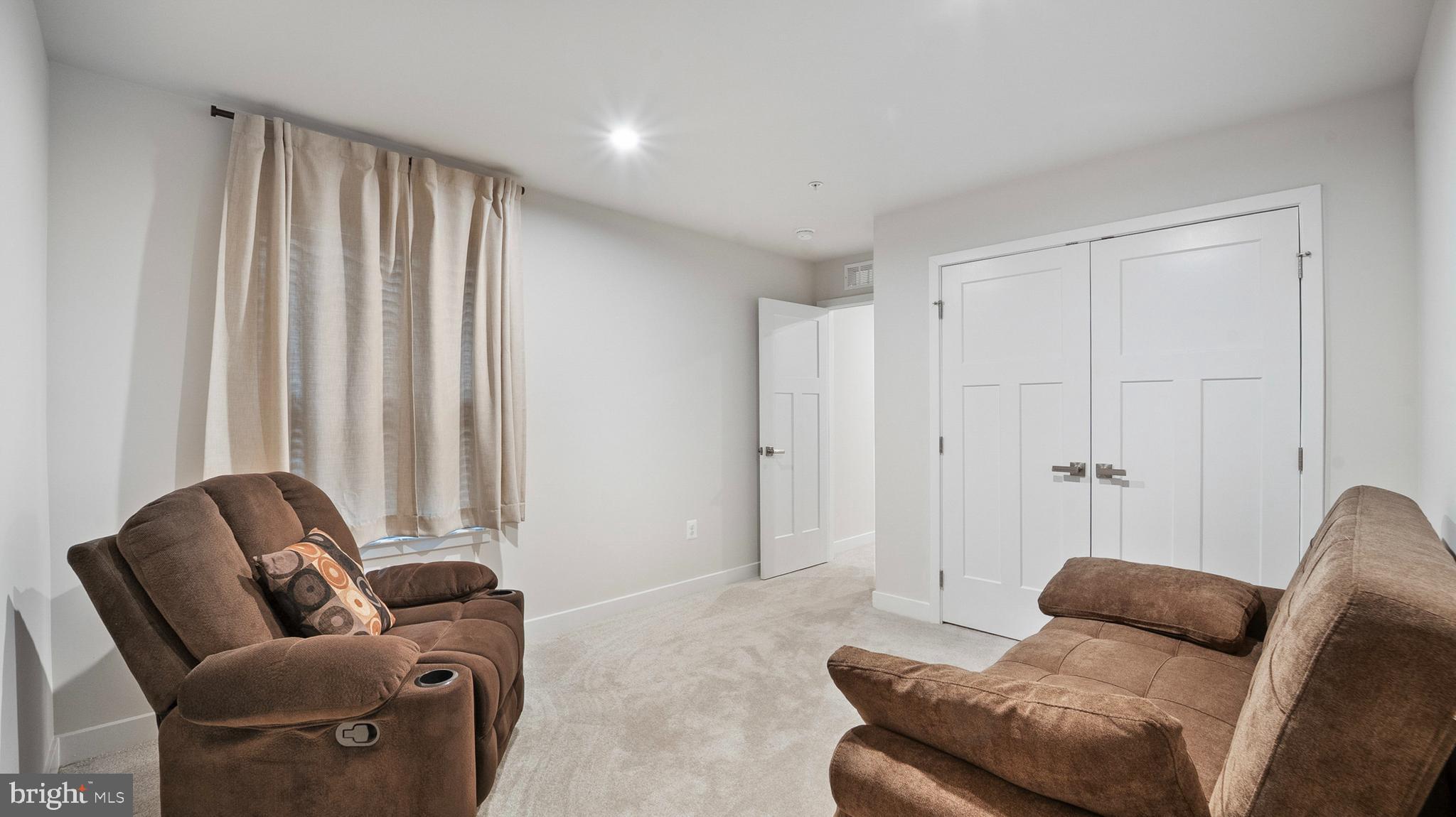 TANYARD SHORES - Residential