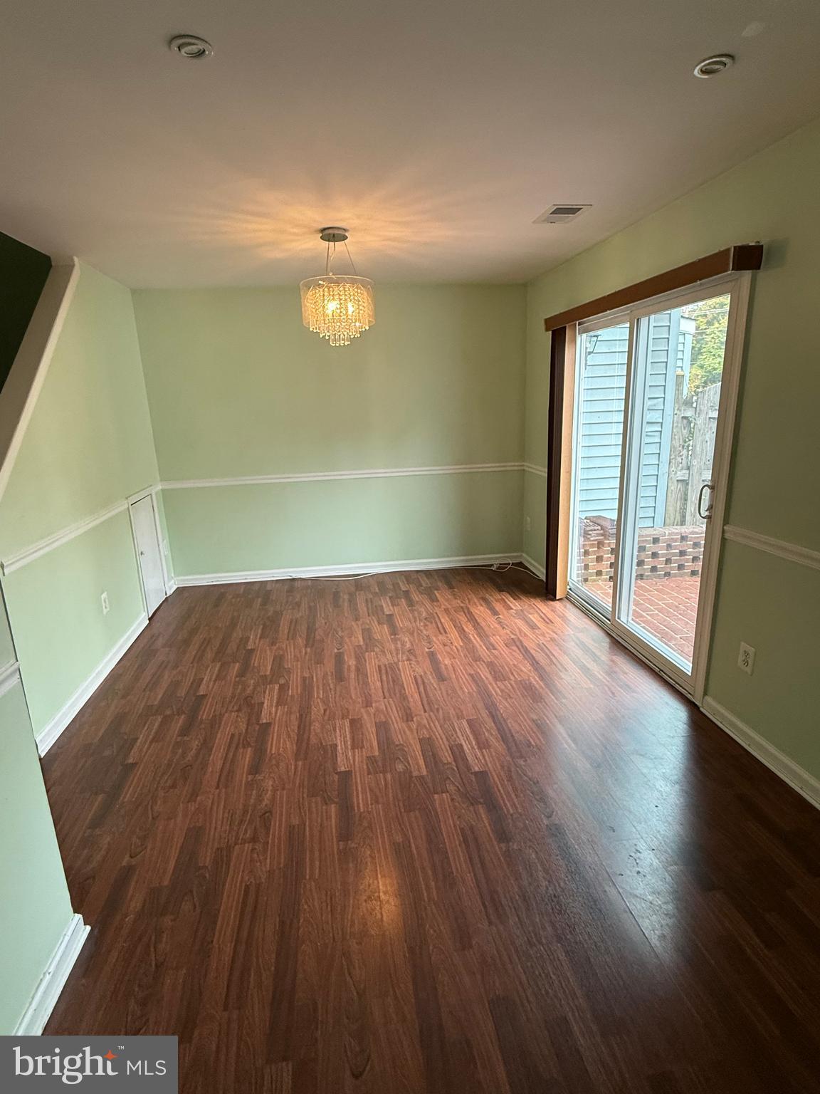 POHICK SQUARE - Residential Lease