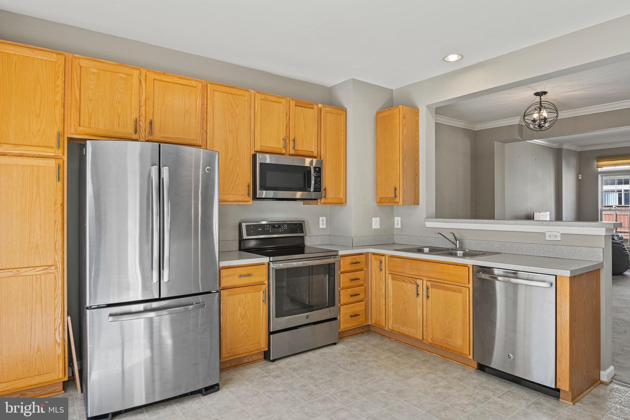 METRO PLACE AT DUNN LORING - Residential Lease