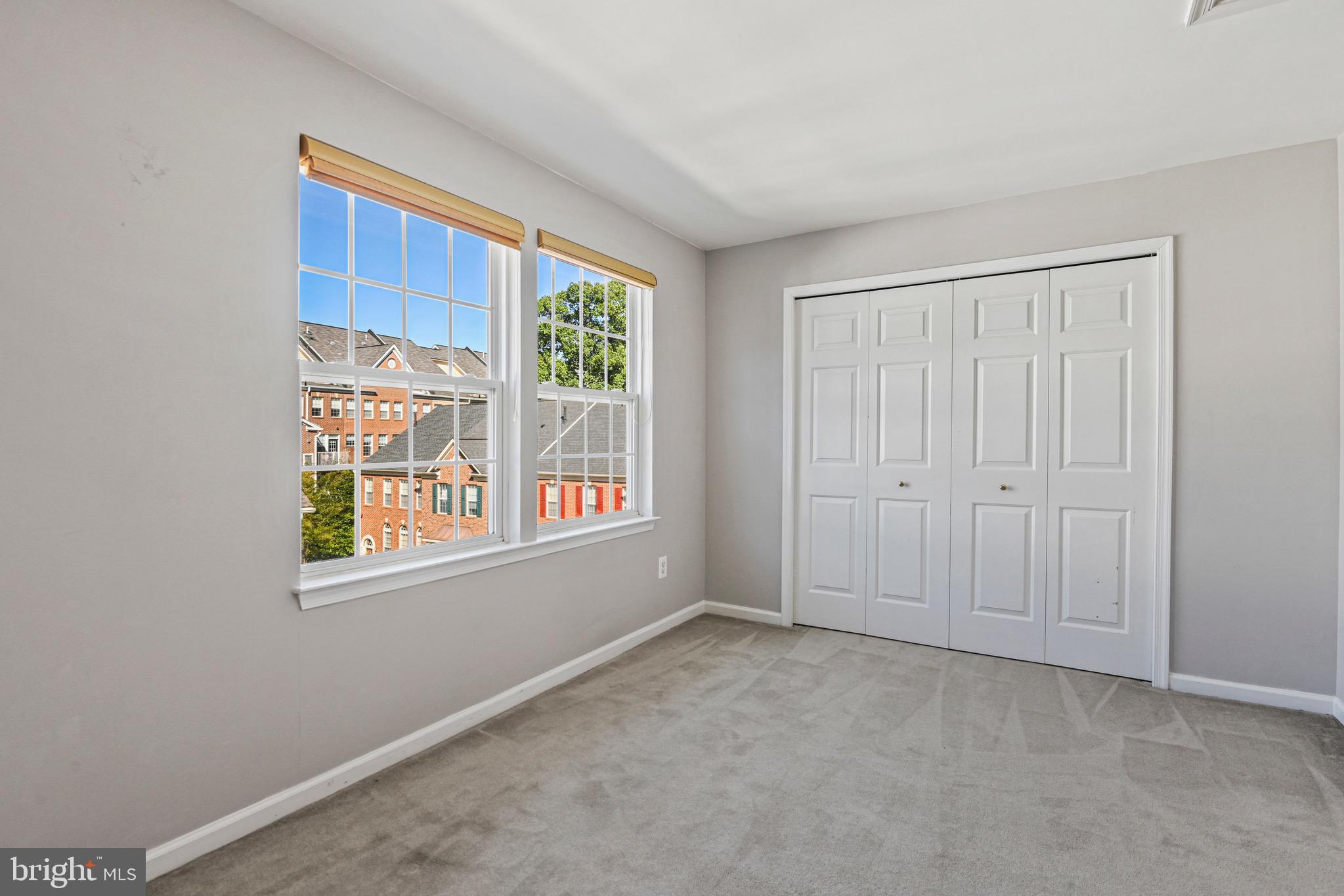 METRO PLACE AT DUNN LORING - Residential Lease