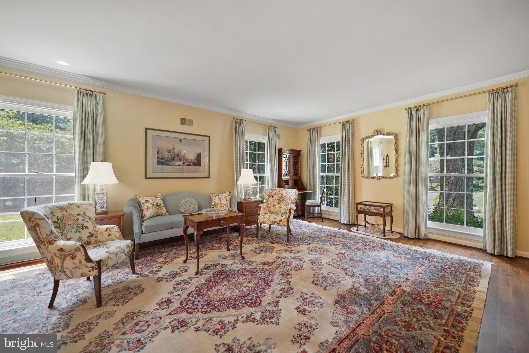 7707 CROSSOVER DRIVE