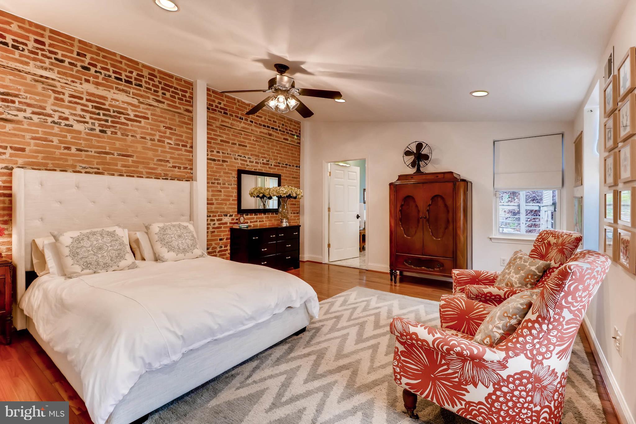 BUTCHER'S HILL - Residential