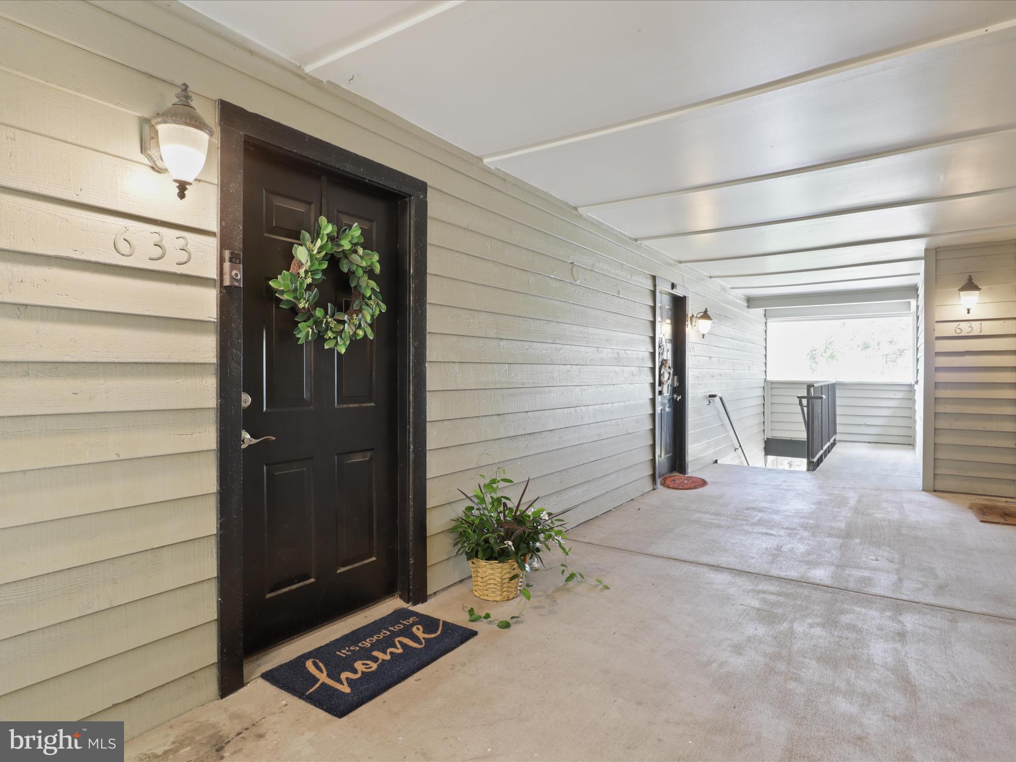 3910 PENDERVIEW DRIVE 633