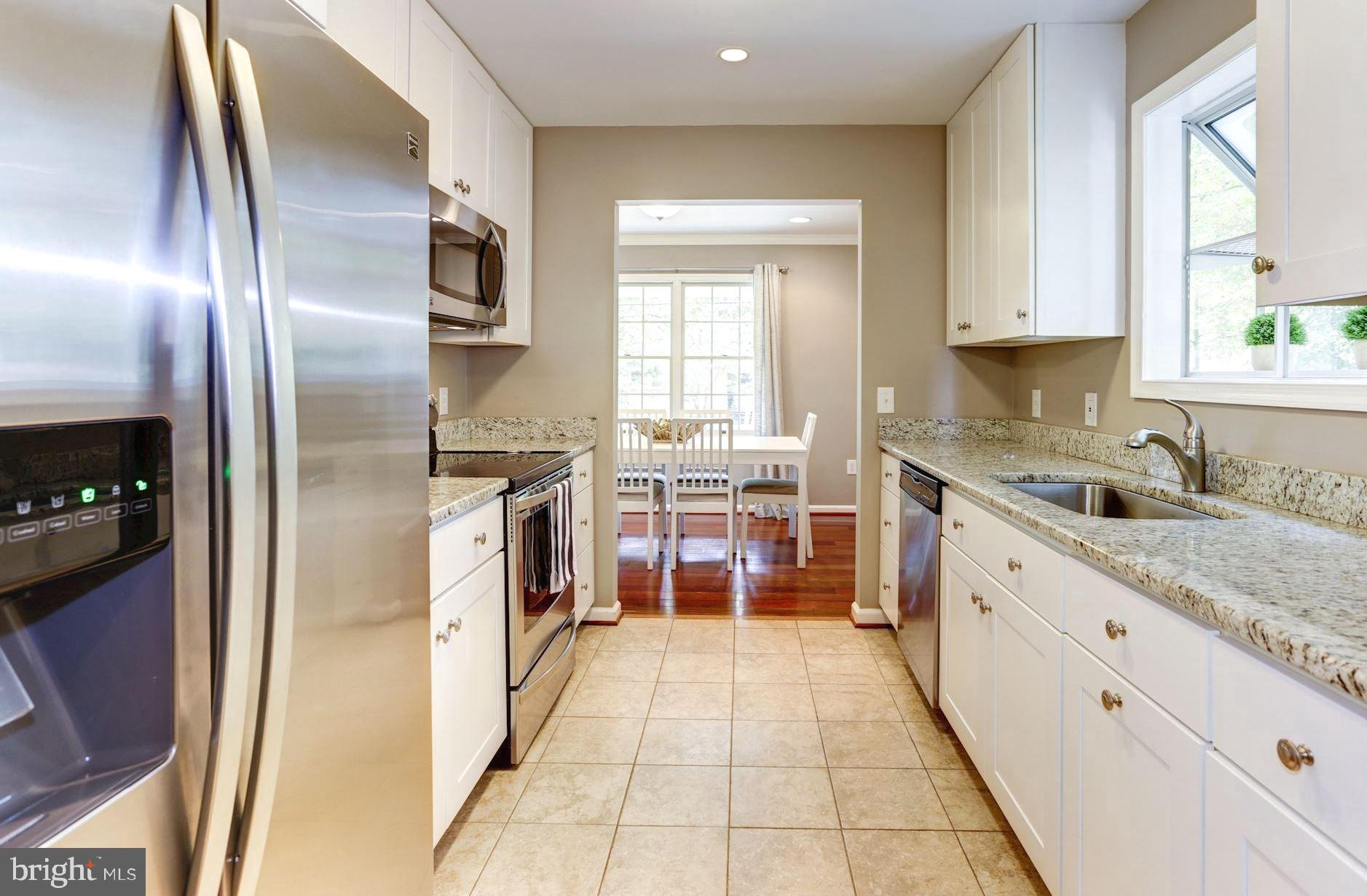 BAY HIGHLANDS - Residential