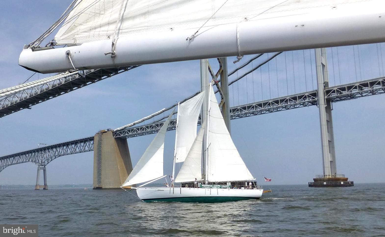 BAY HIGHLANDS - Residential