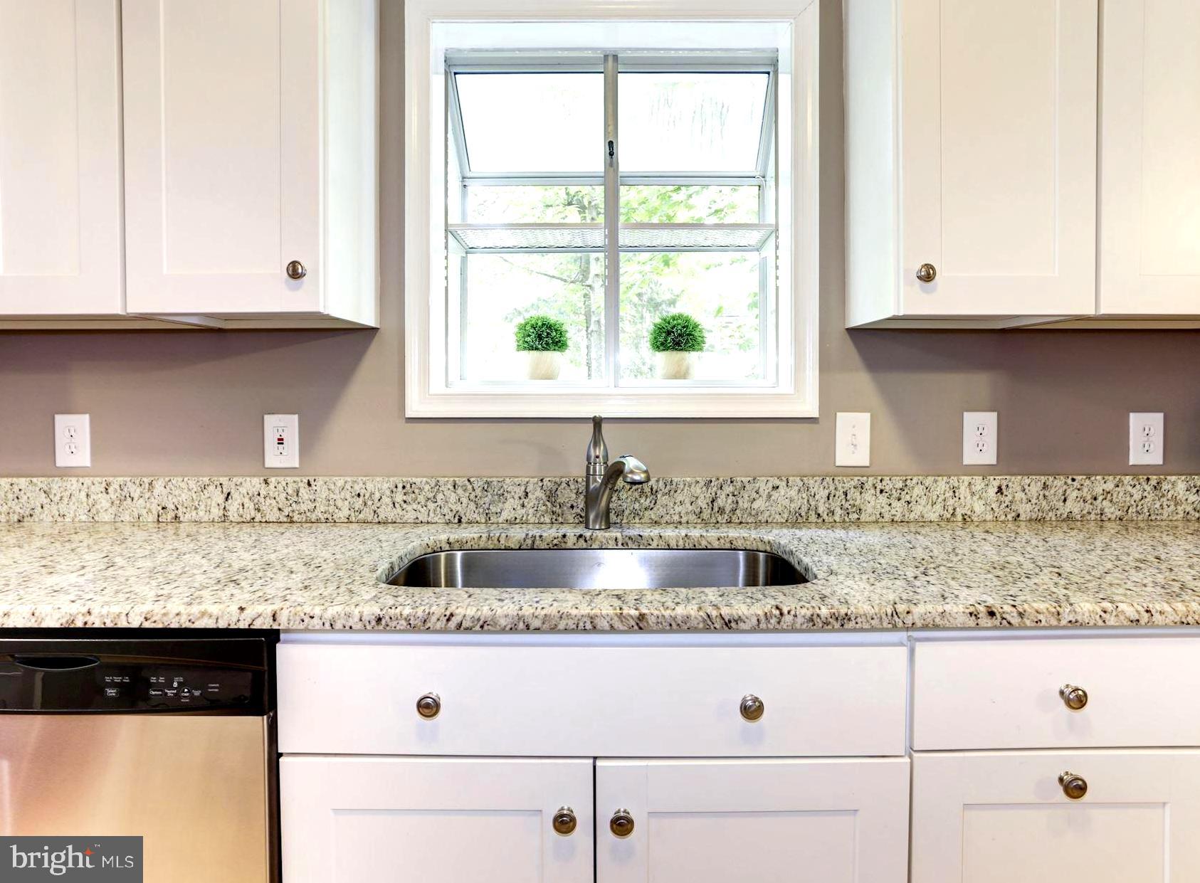 BAY HIGHLANDS - Residential