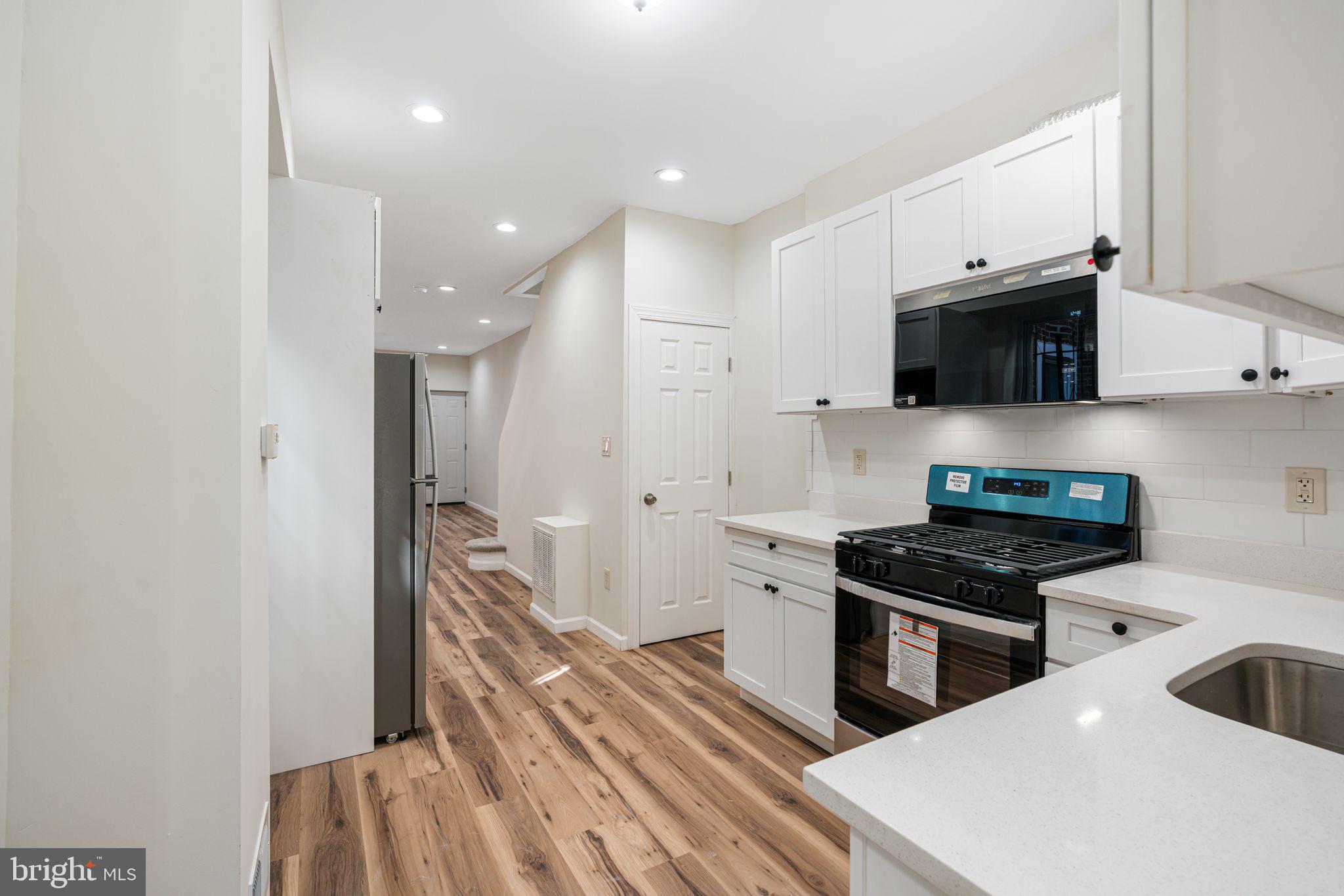 PORT RICHMOND - Residential