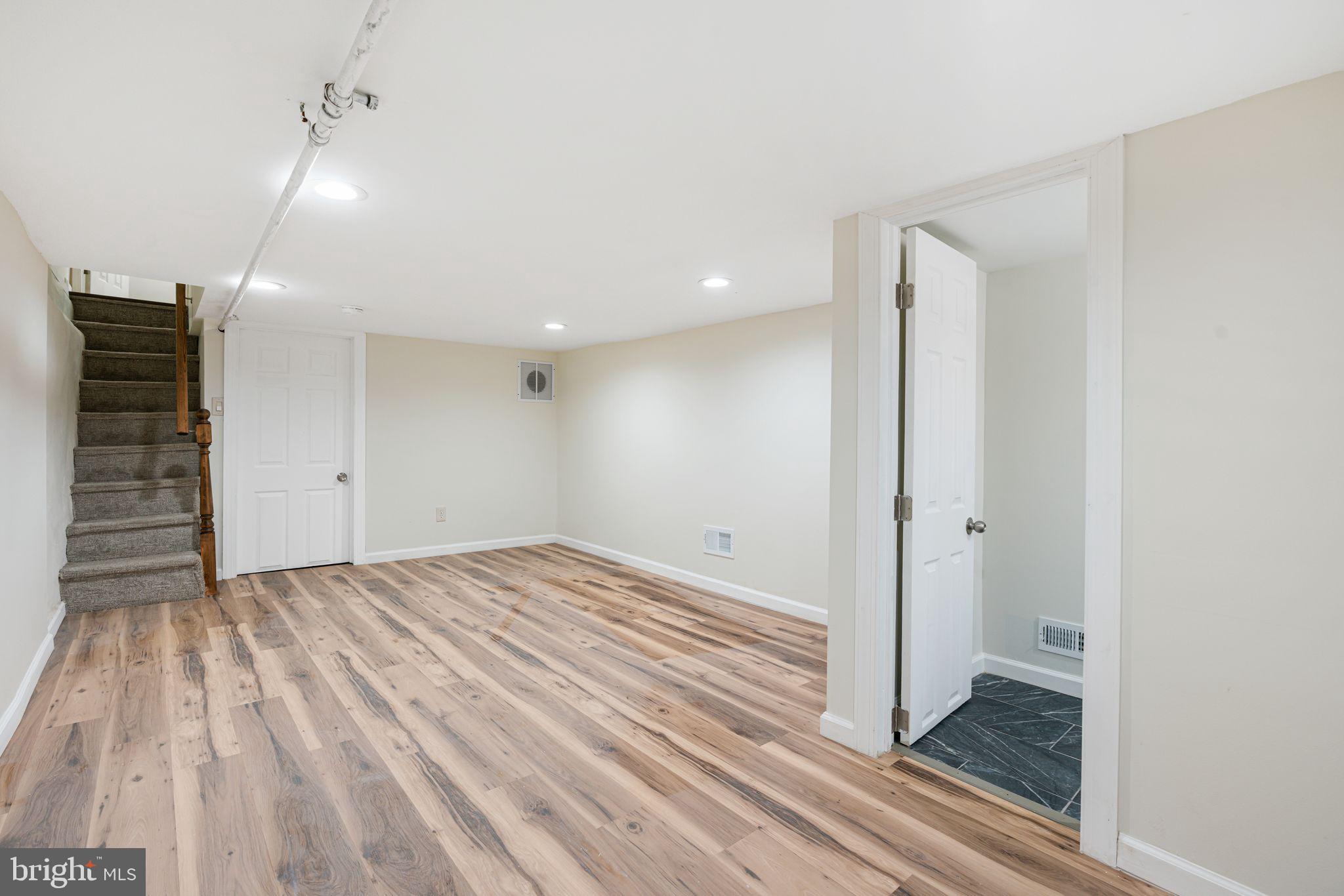 PORT RICHMOND - Residential