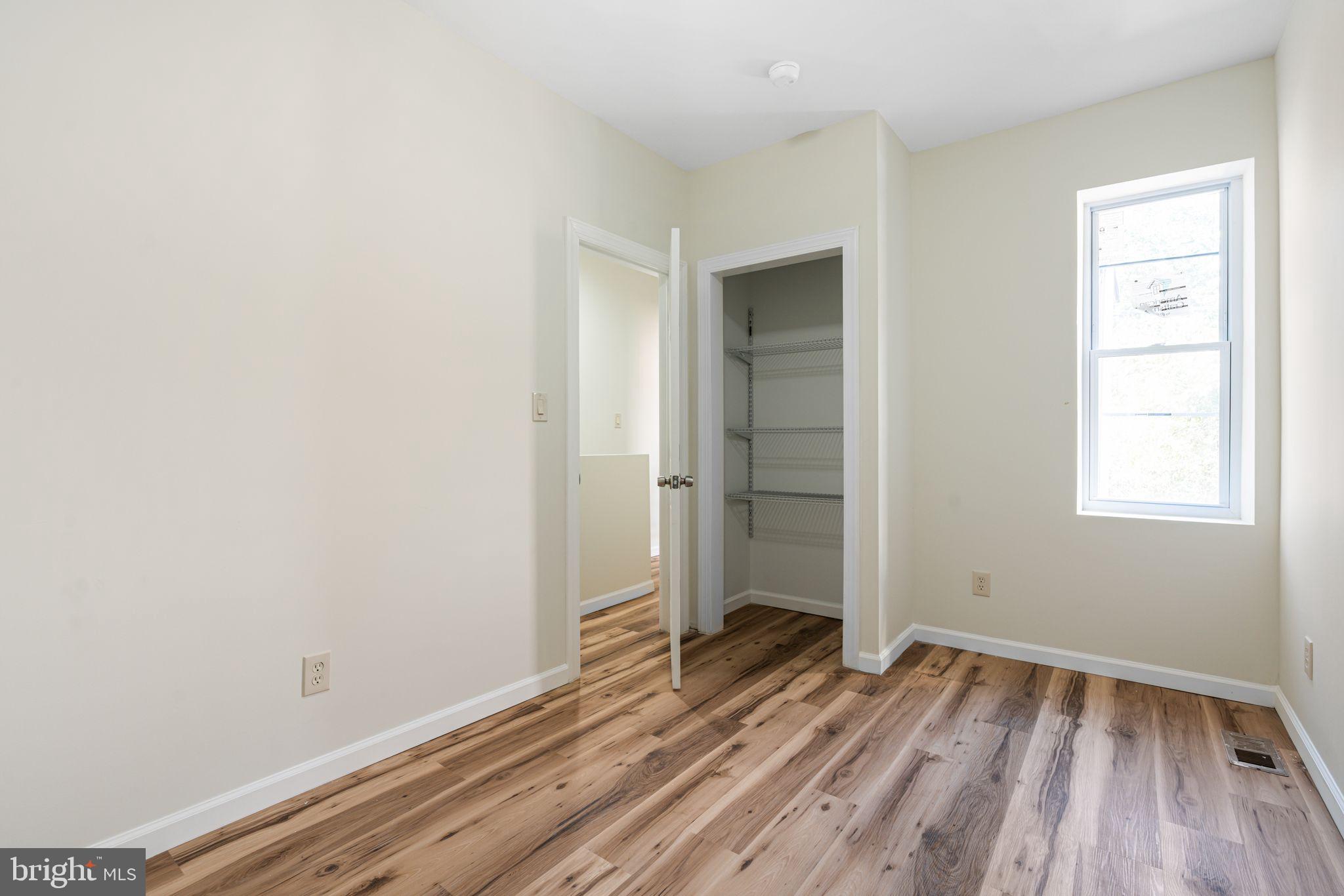 PORT RICHMOND - Residential