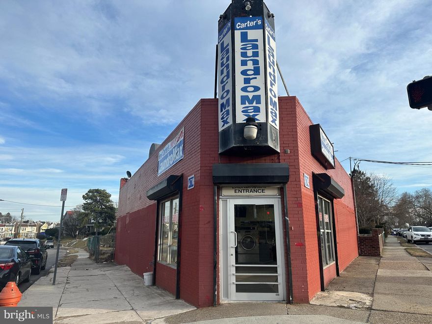 Sale including business and building, all equipment are included, total 23 washers and 28 dryers, it is on high demand location, strong and stable cash flow, all machine is good working condition, expansion potential, new buyer can add lottery, vending, game machine, pickup .... central air and heat, two bathrooms, one is for public, another one for private.