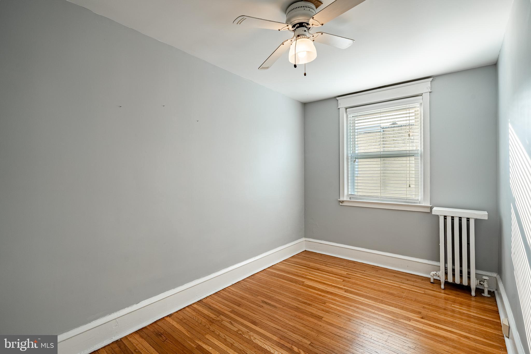 EAST FALLS - Residential