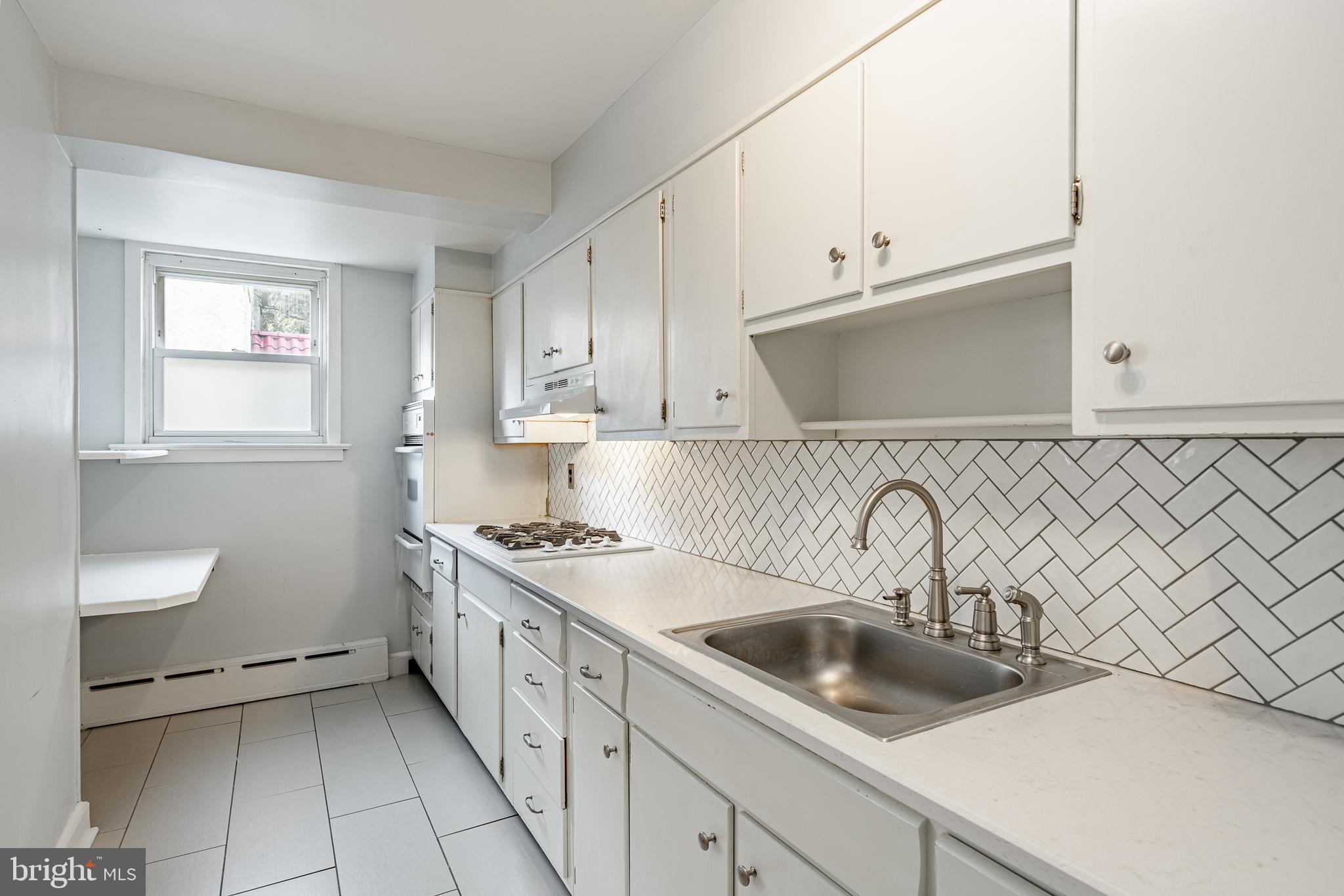 EAST FALLS - Residential