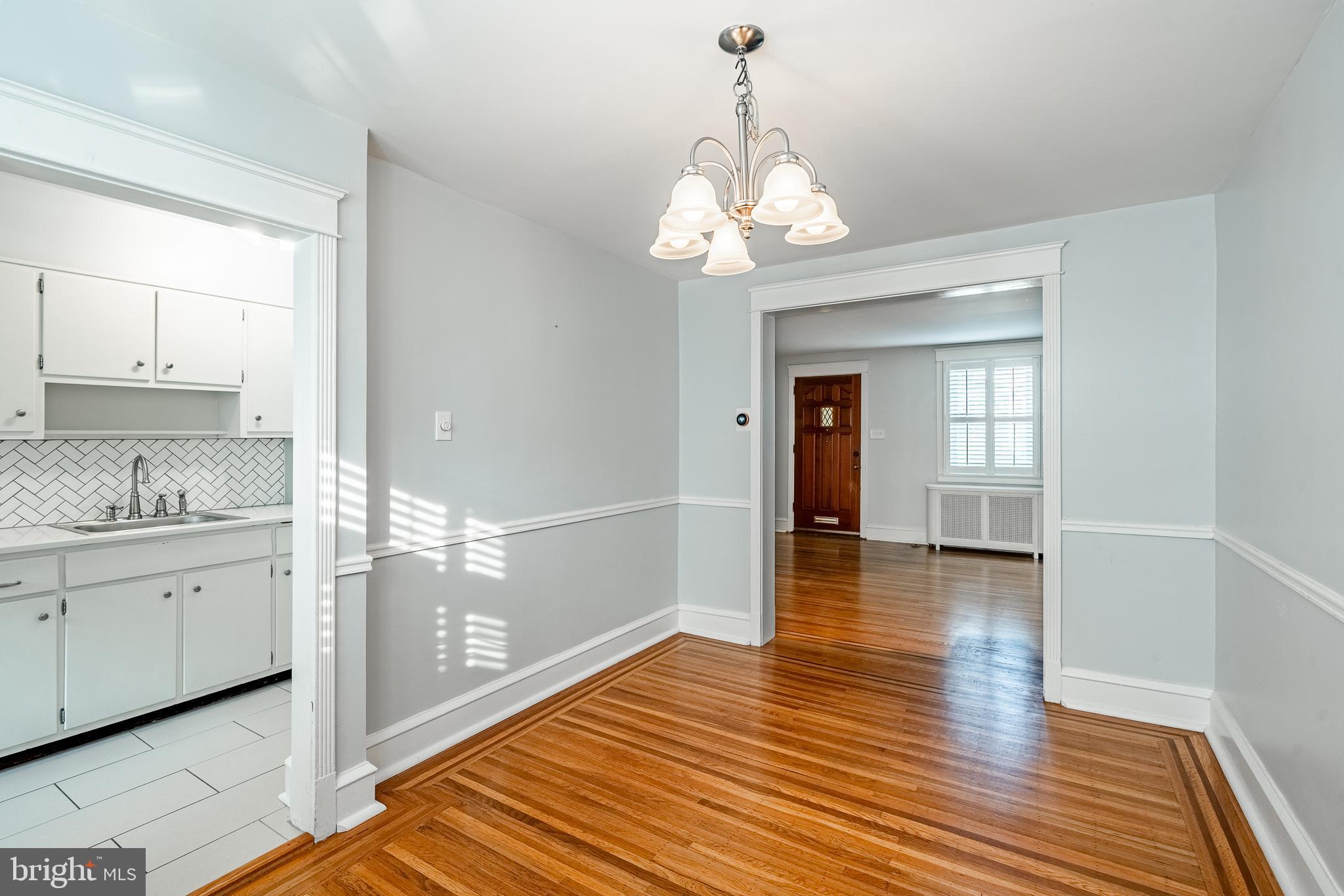 EAST FALLS - Residential