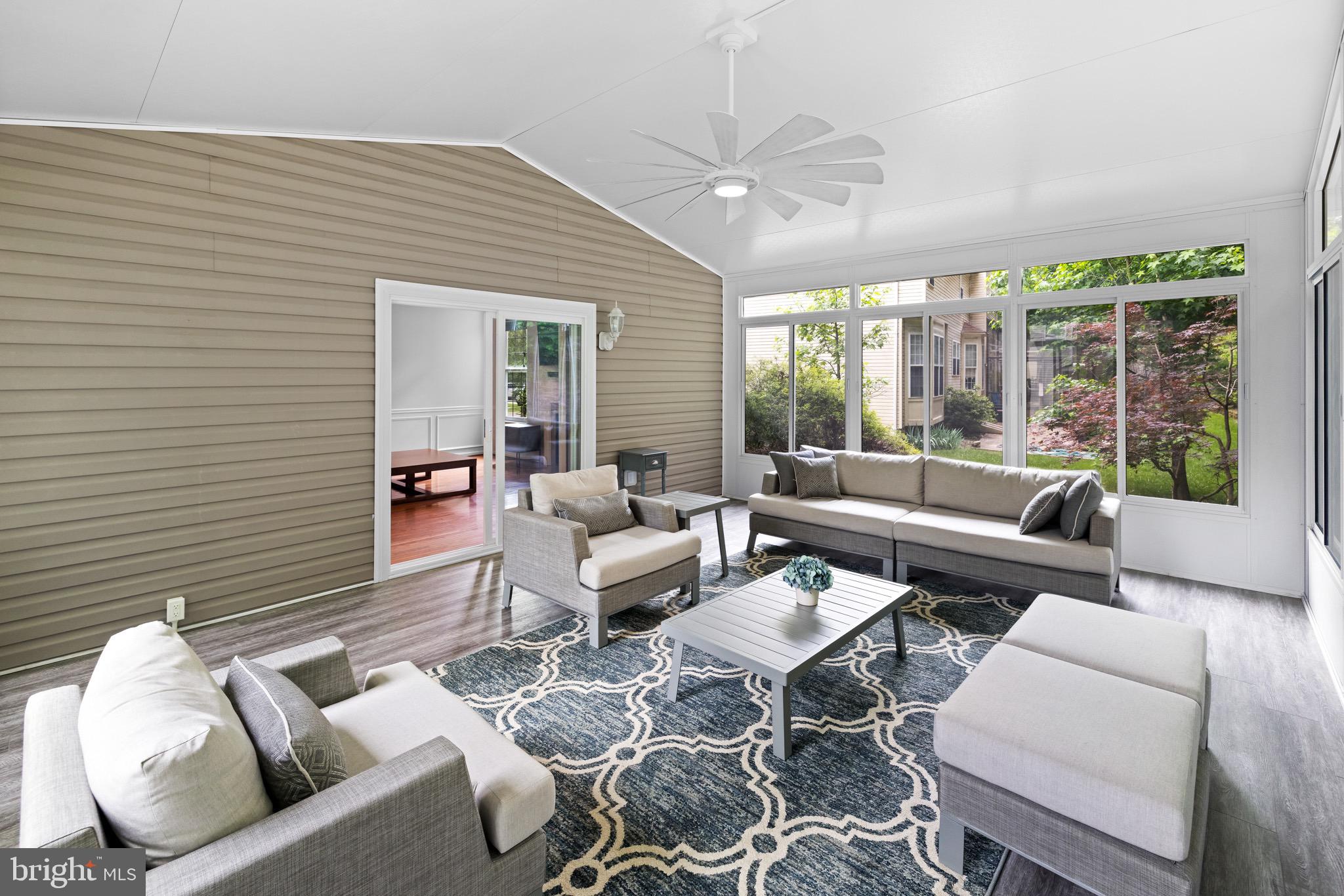 TANTALLON ON THE POTOMAC - Residential