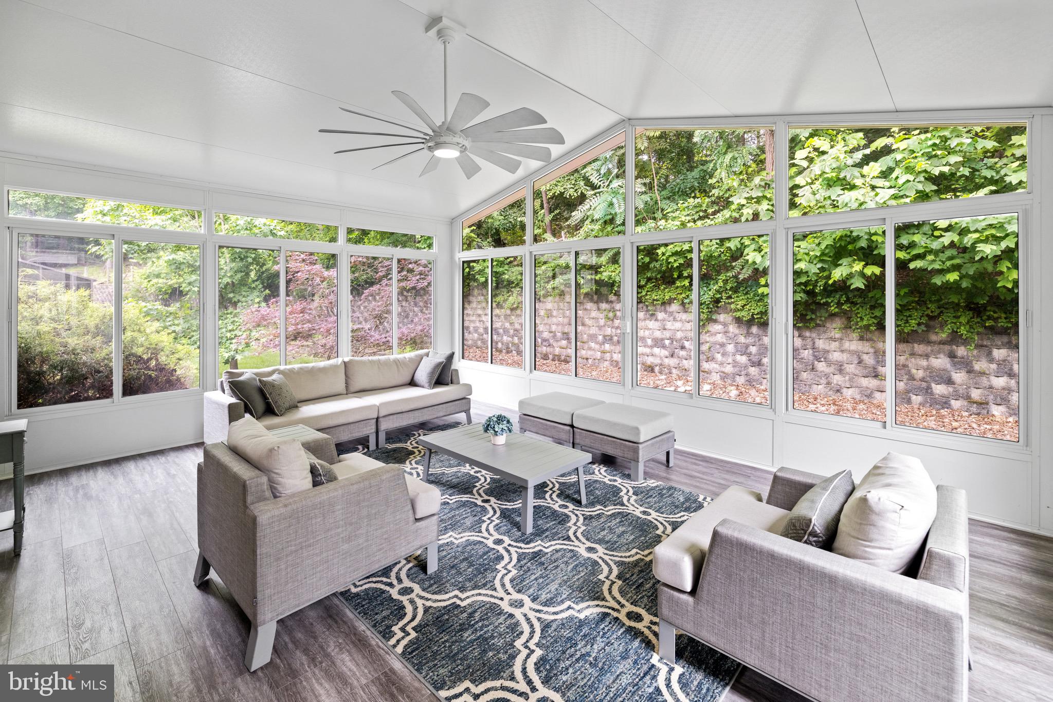 TANTALLON ON THE POTOMAC - Residential