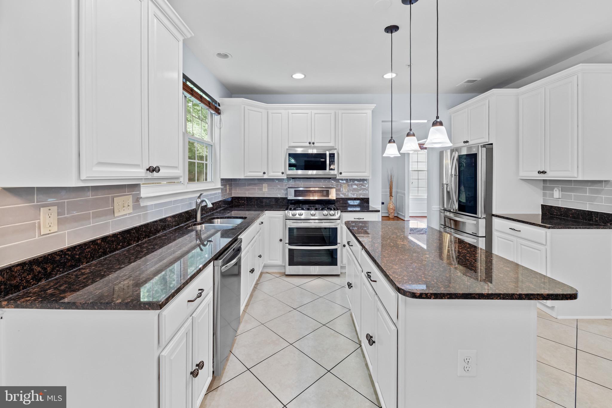 TANTALLON ON THE POTOMAC - Residential