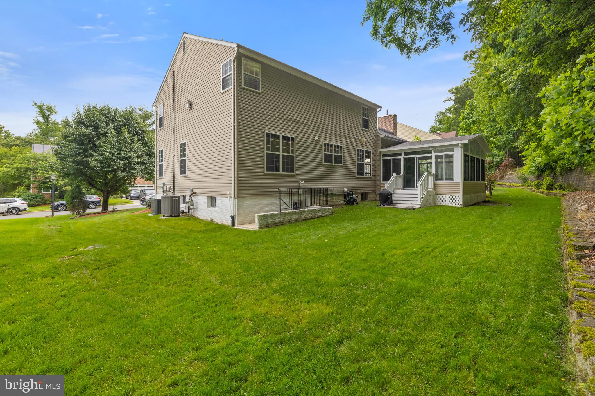 TANTALLON ON THE POTOMAC - Residential