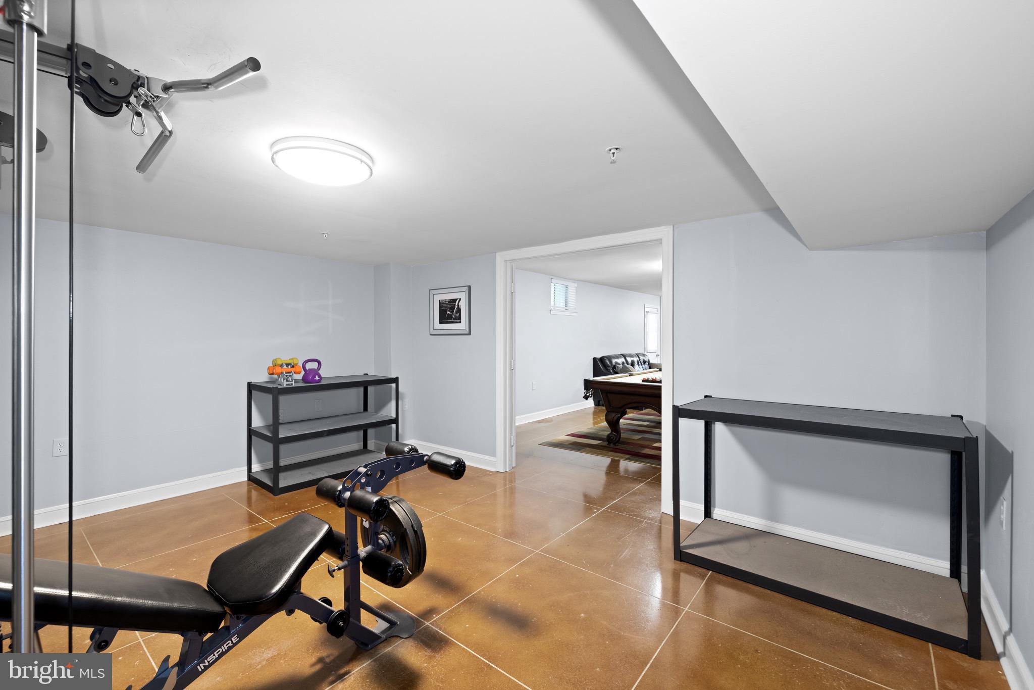 TANTALLON ON THE POTOMAC - Residential