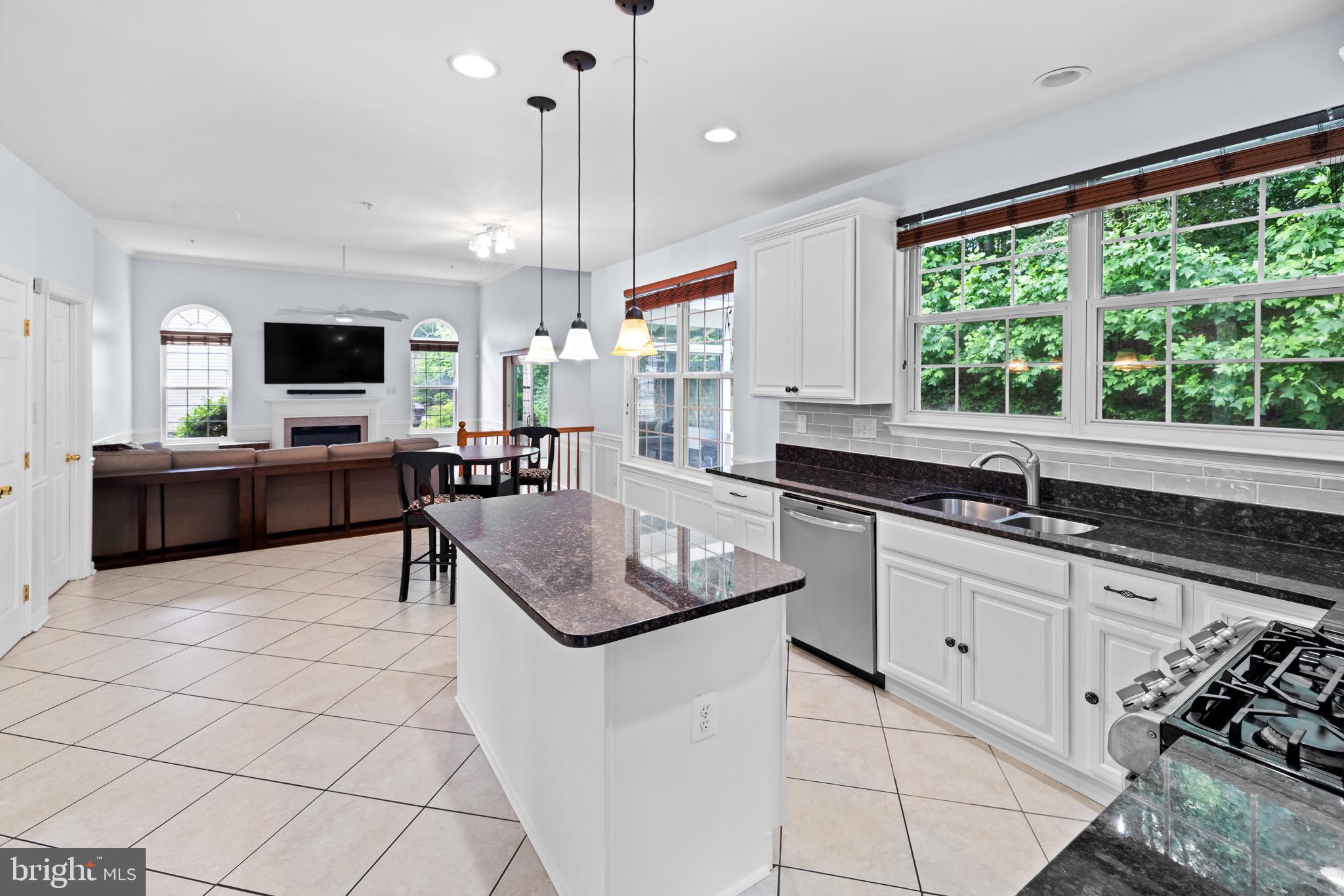 TANTALLON ON THE POTOMAC - Residential