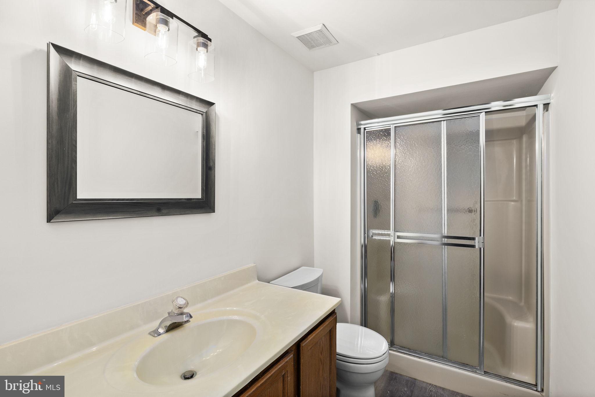 KINGSWOOD - Residential