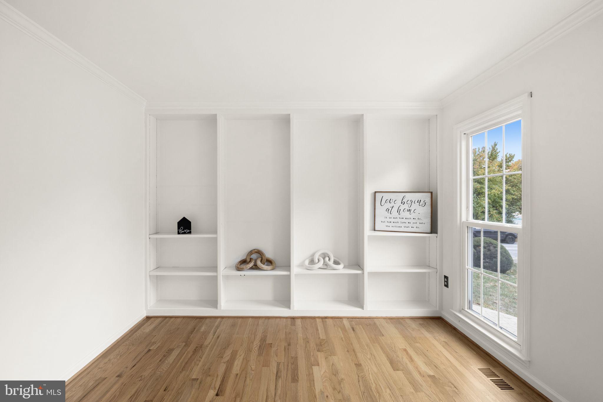 KINGSWOOD - Residential