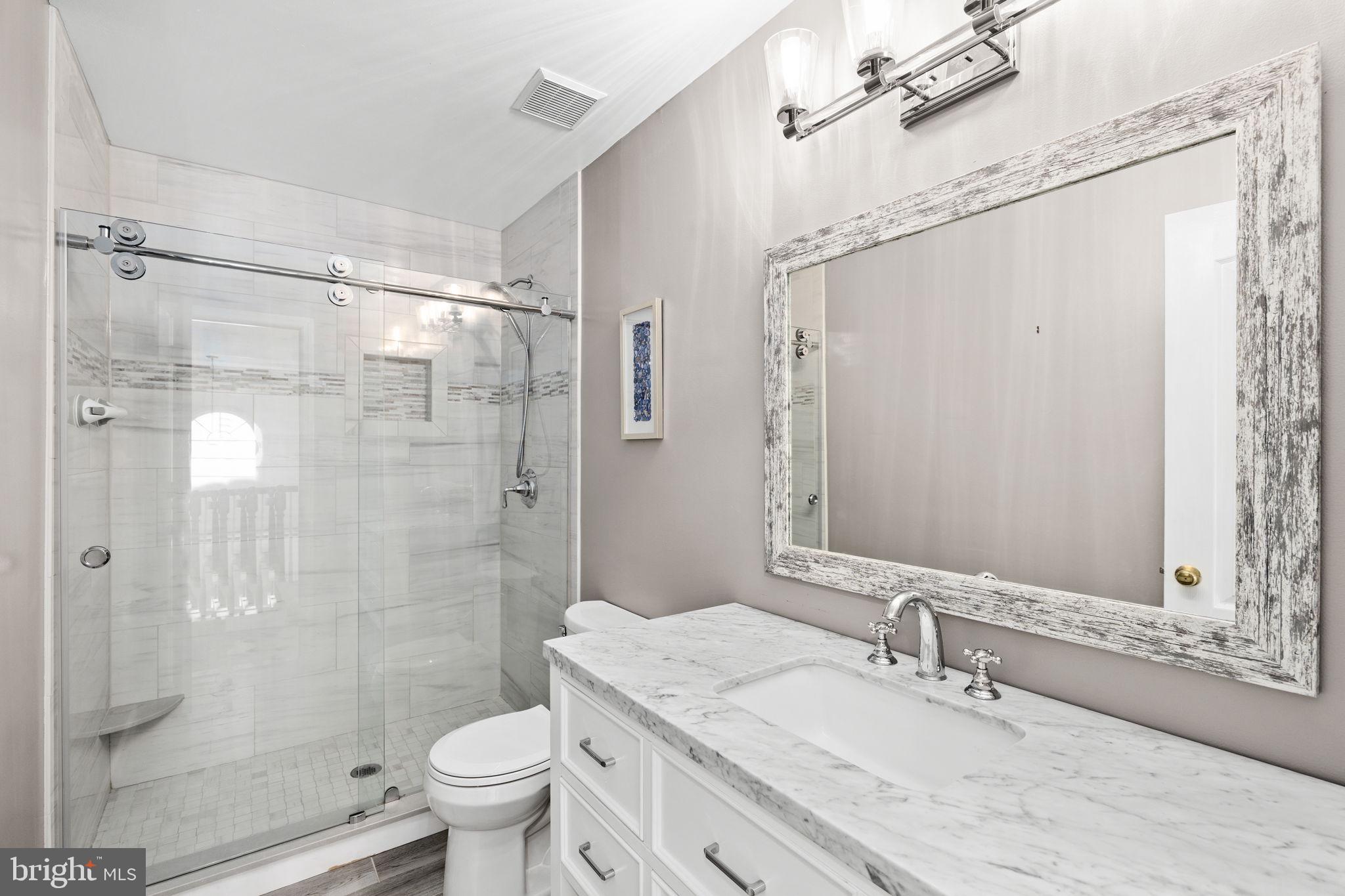 KINGSWOOD - Residential