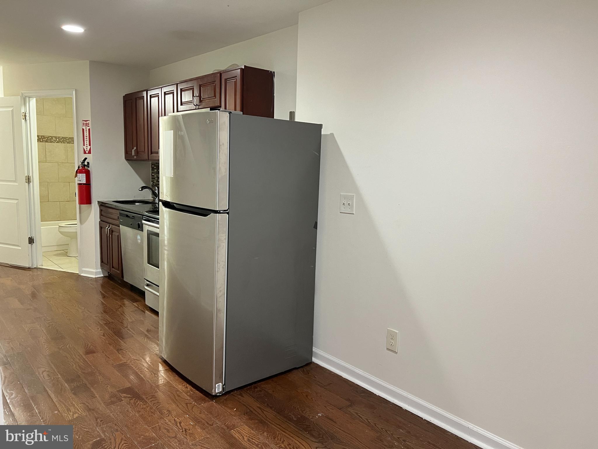 PHILADELPHIA - Residential Lease