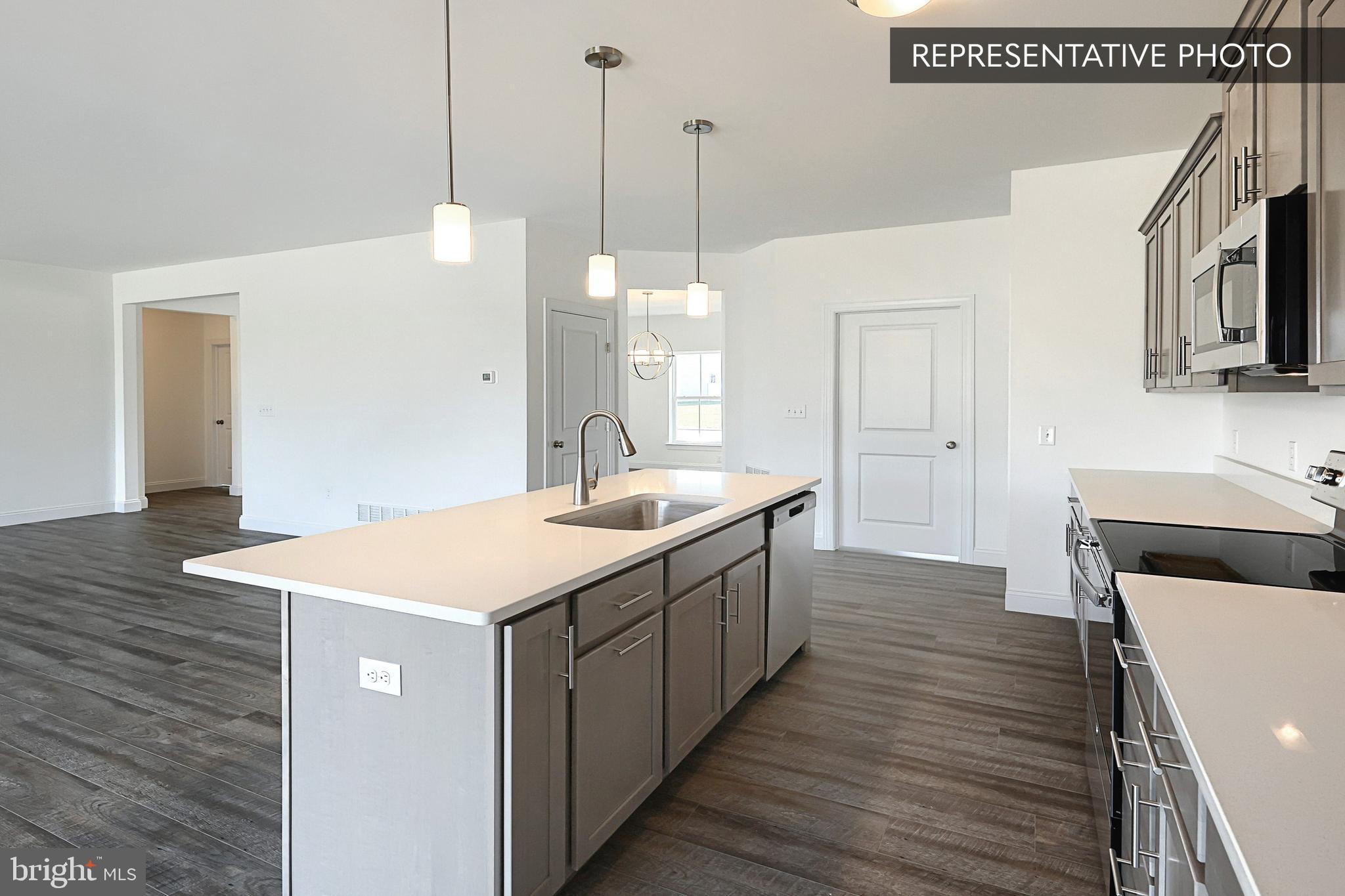 SUMMIT RIDGE - Residential