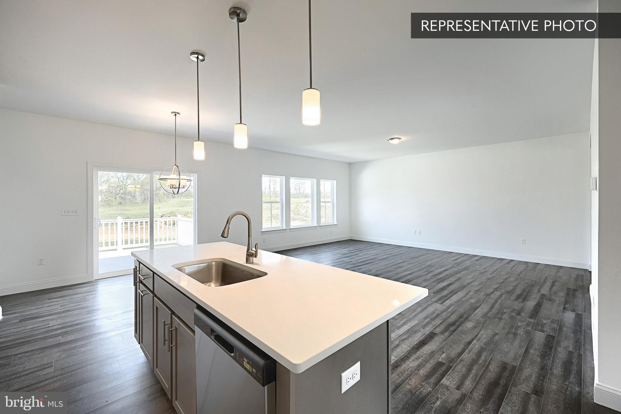 SUMMIT RIDGE - Residential