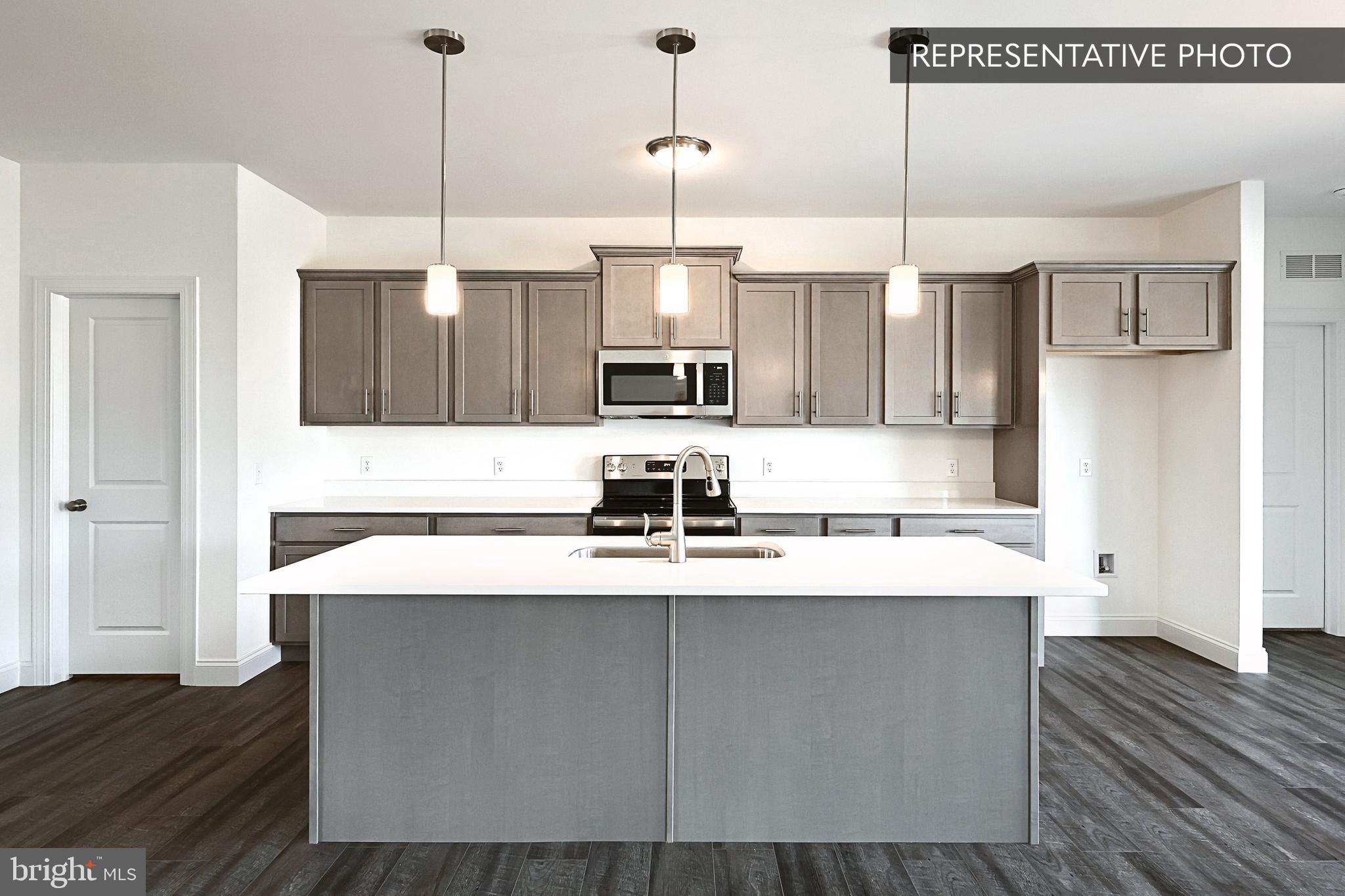 SUMMIT RIDGE - Residential