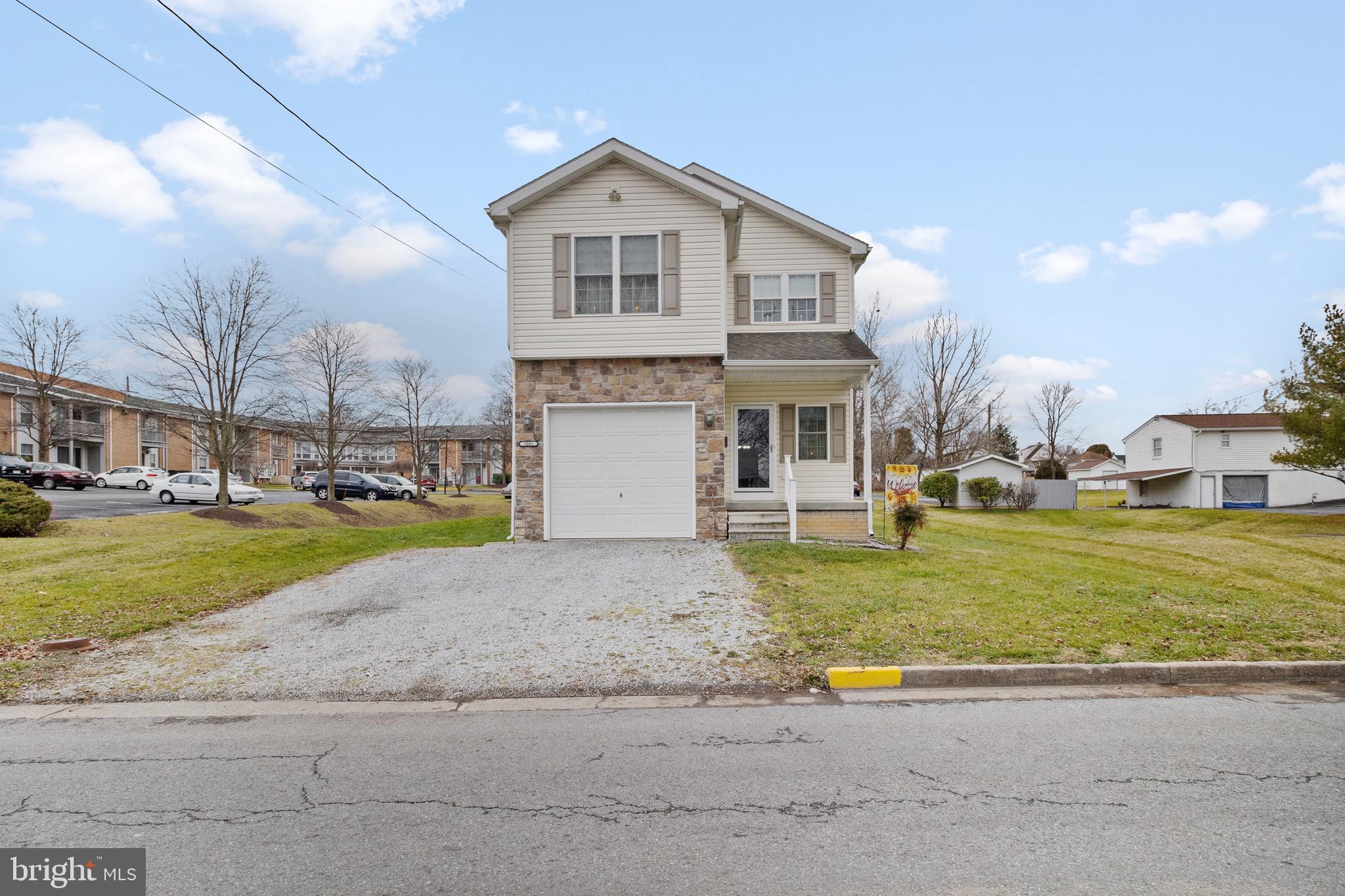 MARTINSBURG CITY - Residential