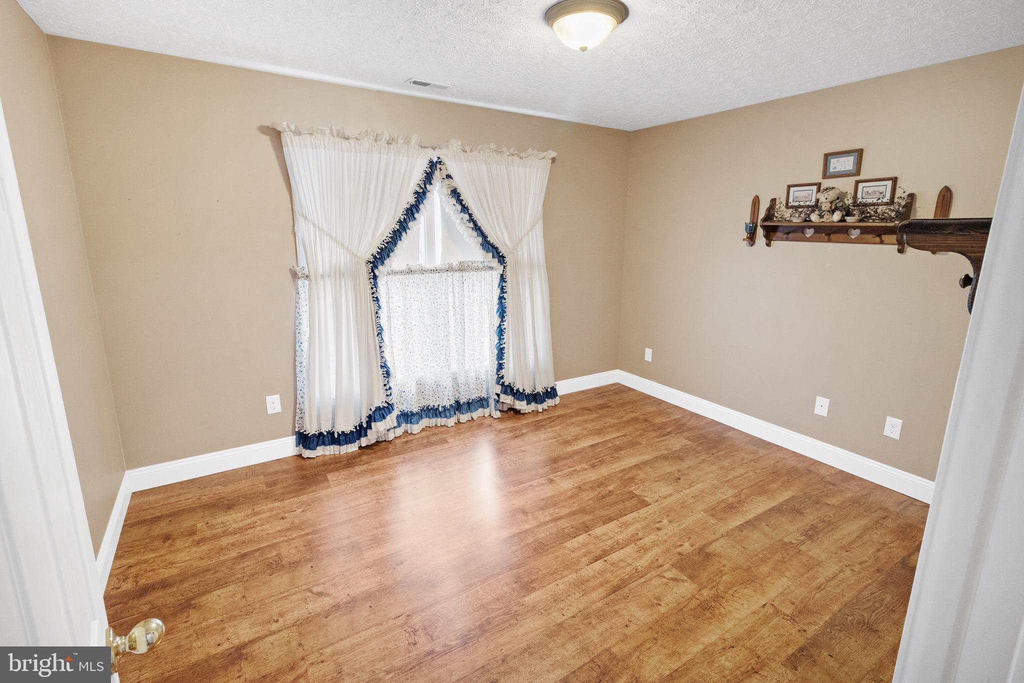 MARTINSBURG CITY - Residential