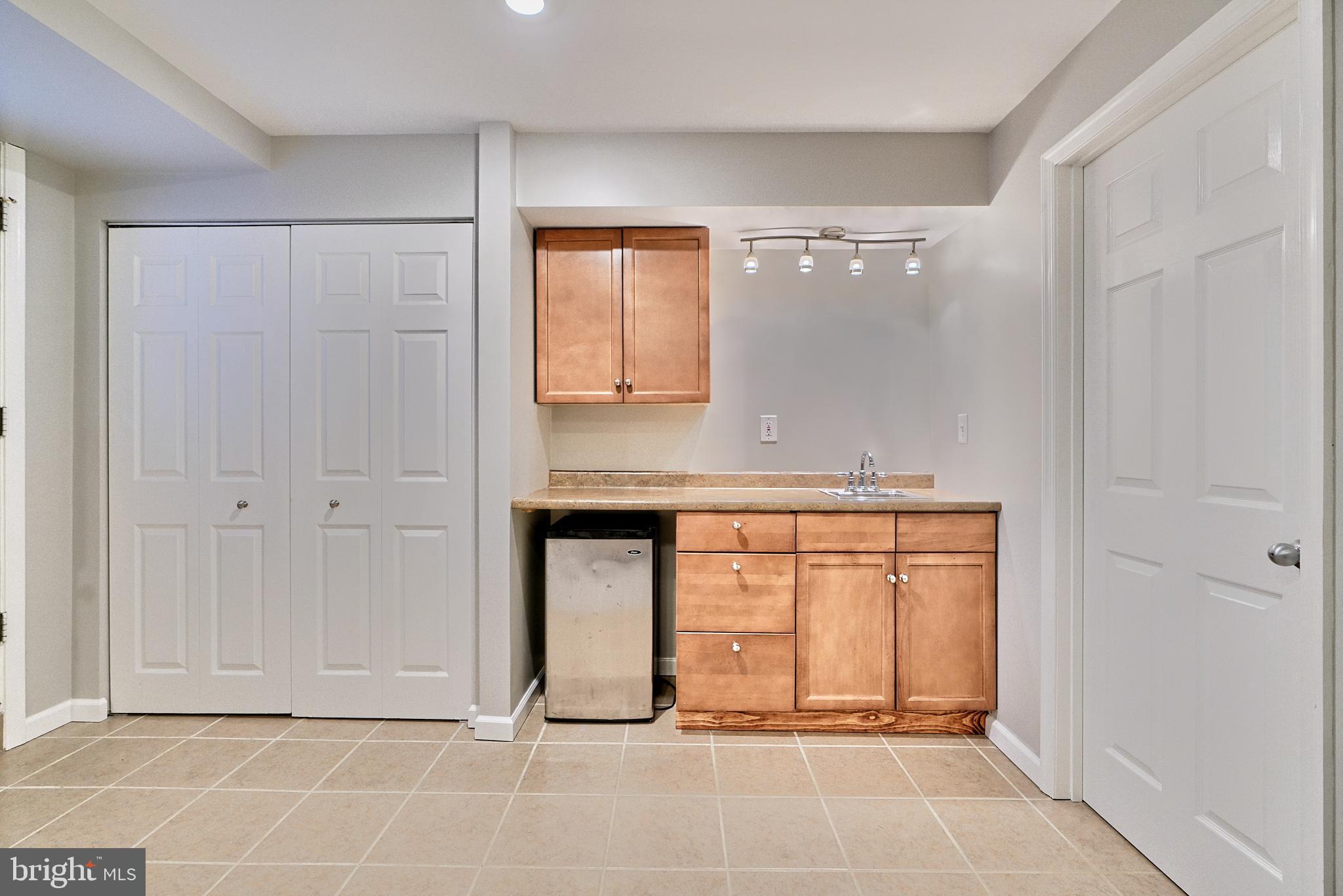 WINTERS RUN MANOR - Residential