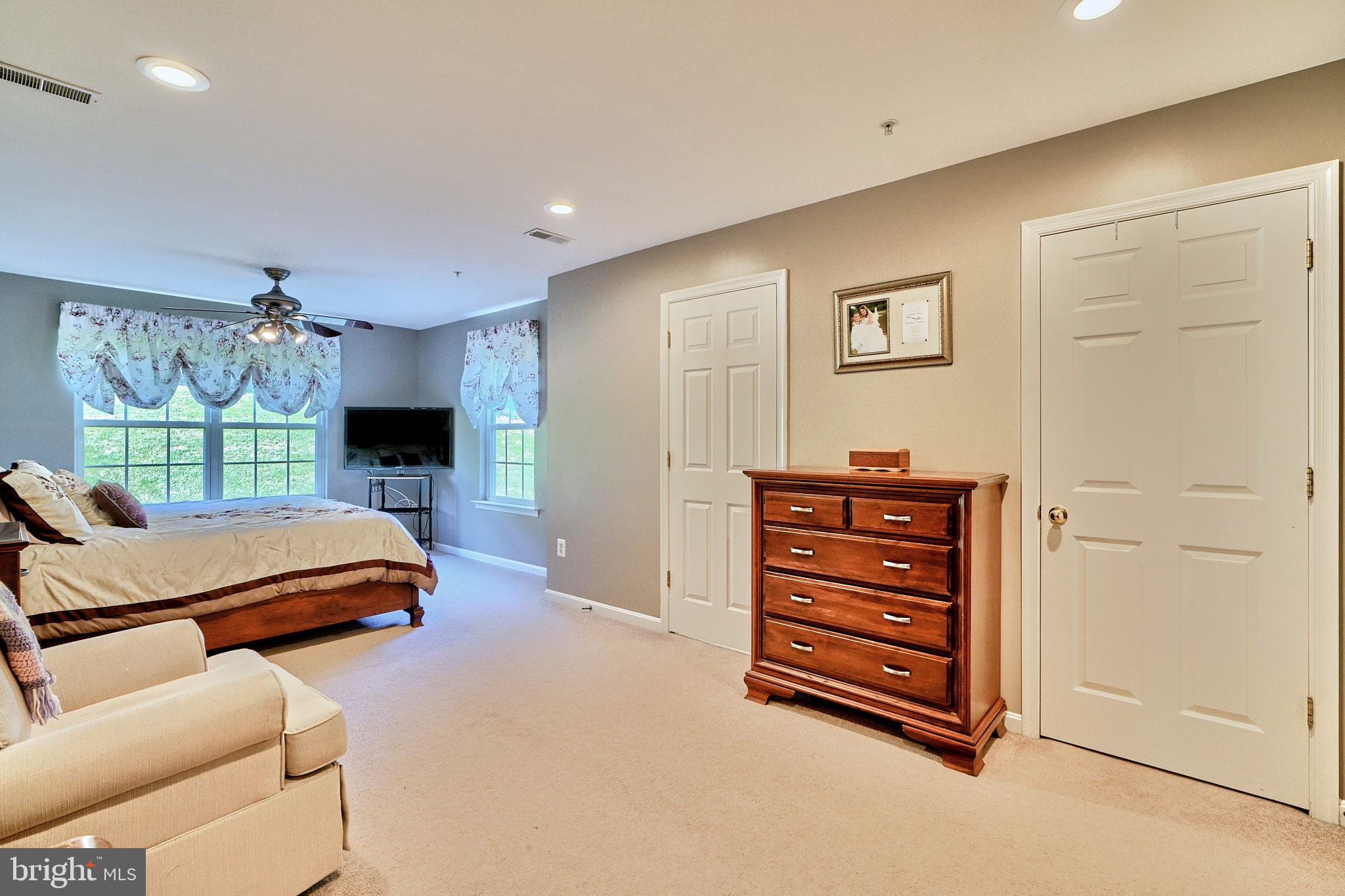 WINTERS RUN MANOR - Residential