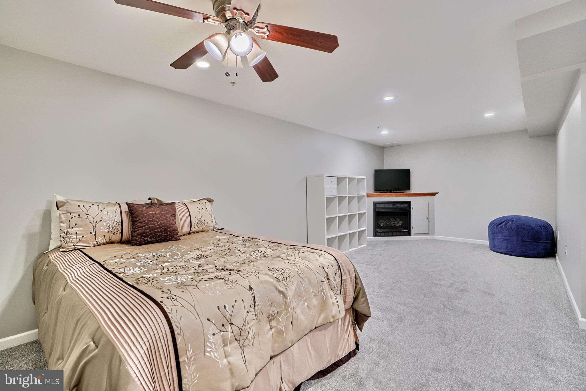 WINTERS RUN MANOR - Residential