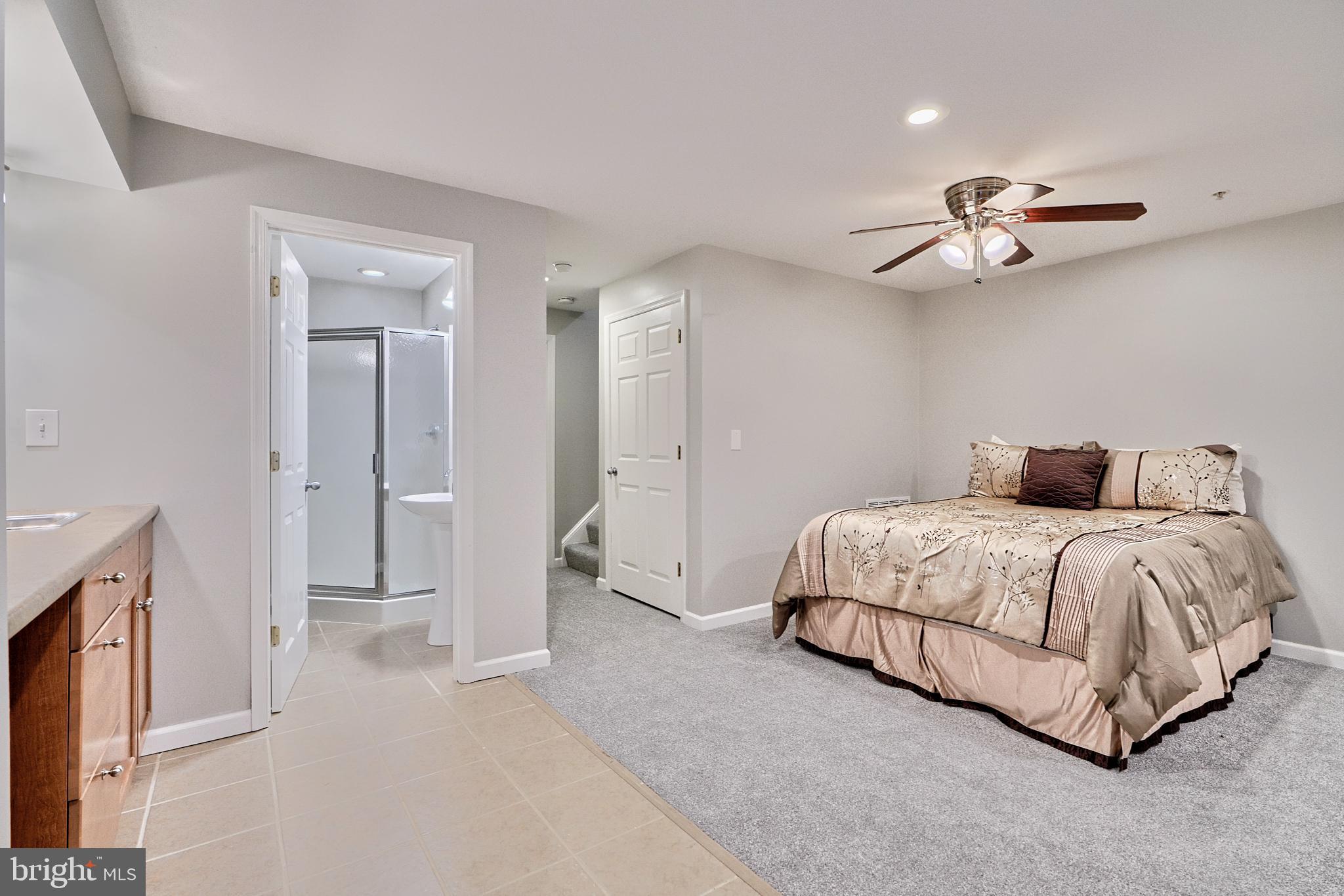 WINTERS RUN MANOR - Residential