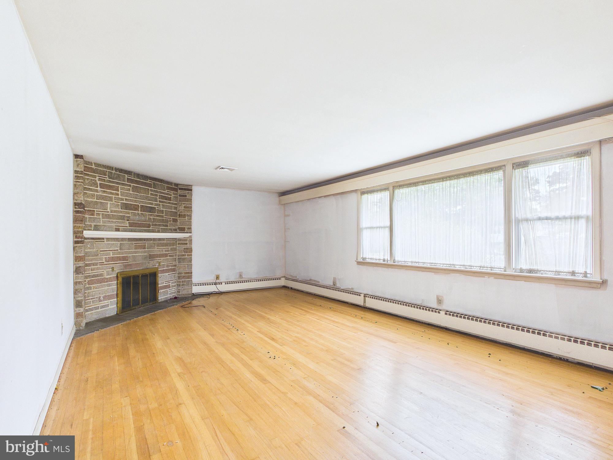 CAMP HILL - Residential