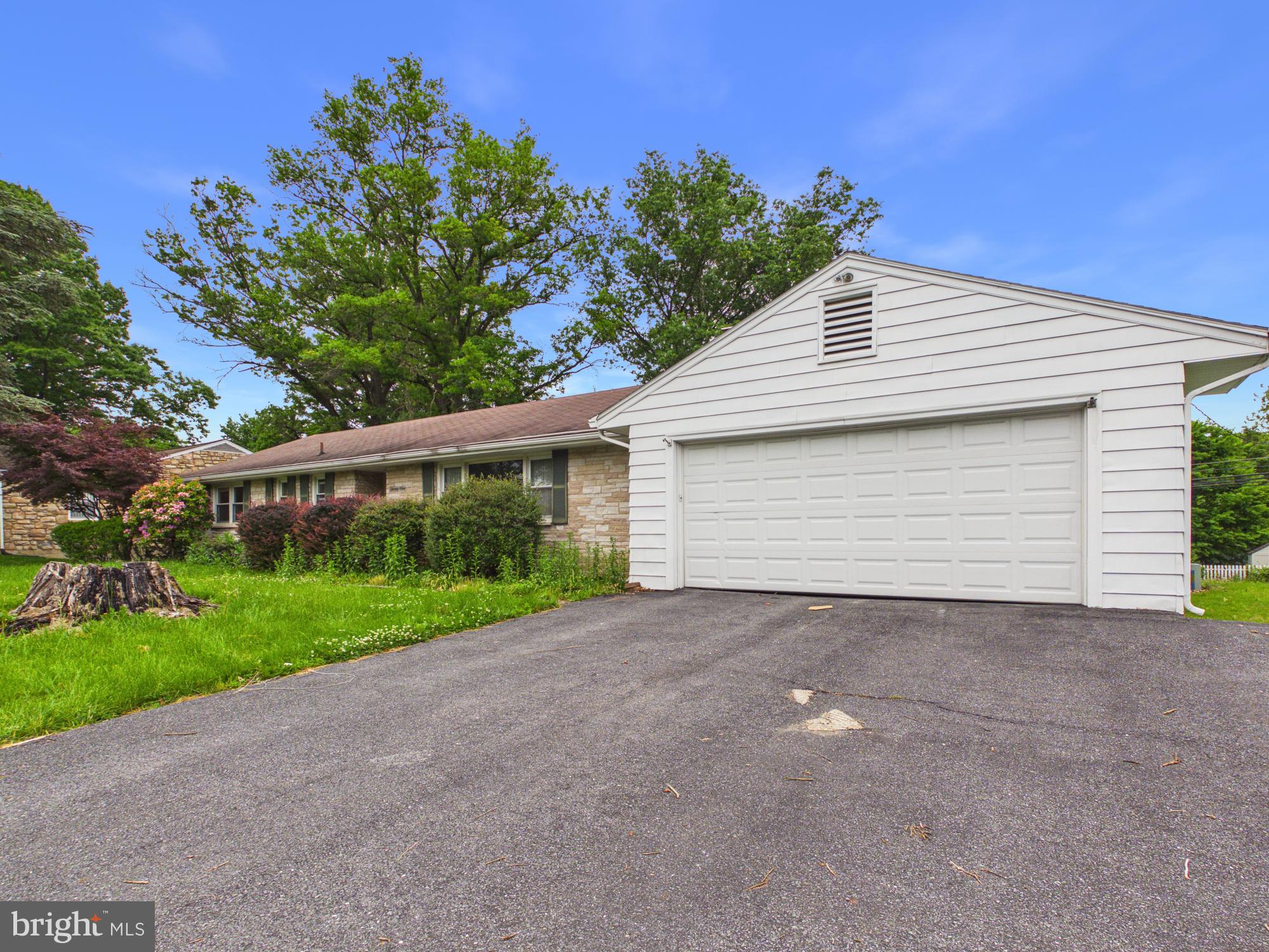 CAMP HILL - Residential