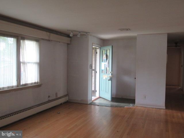 CAMP HILL - Residential