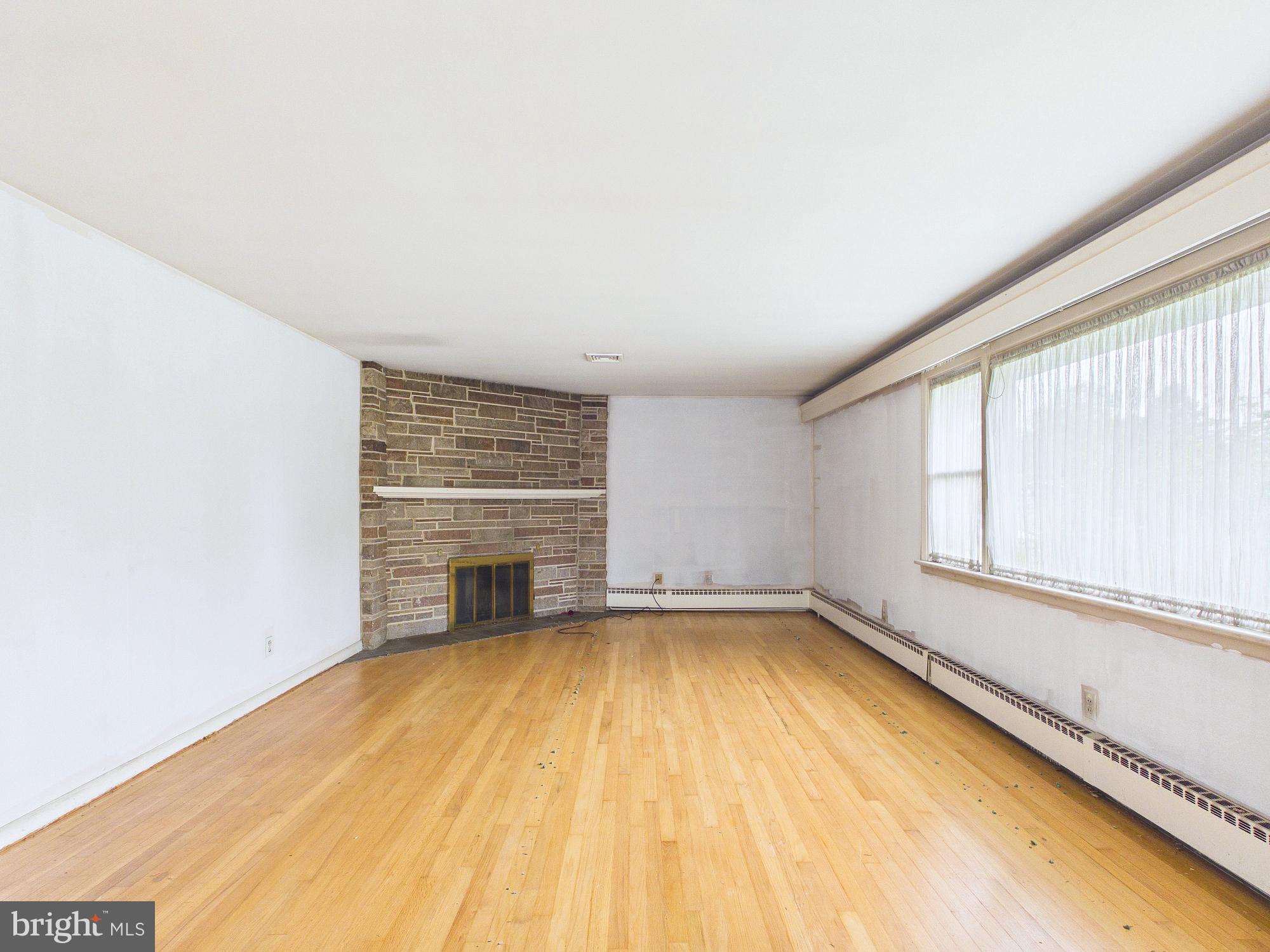 CAMP HILL - Residential