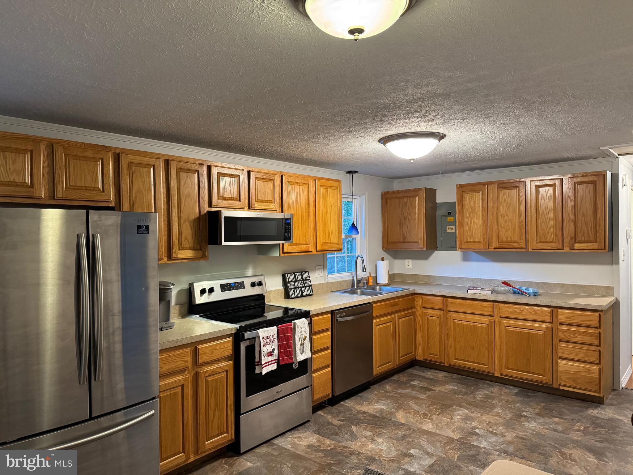 DRUM POINT - Residential