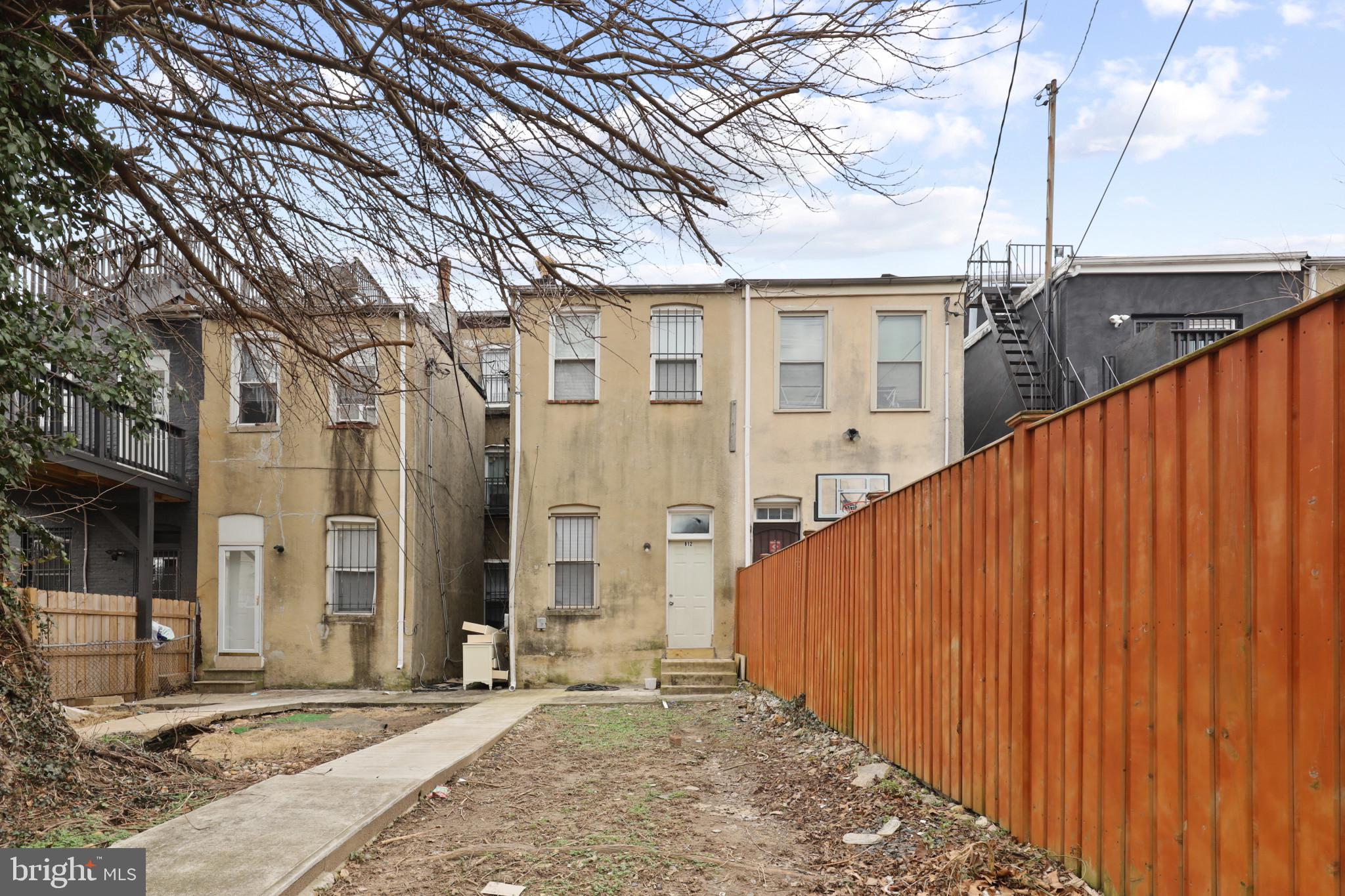 RESERVOIR HILL - Residential