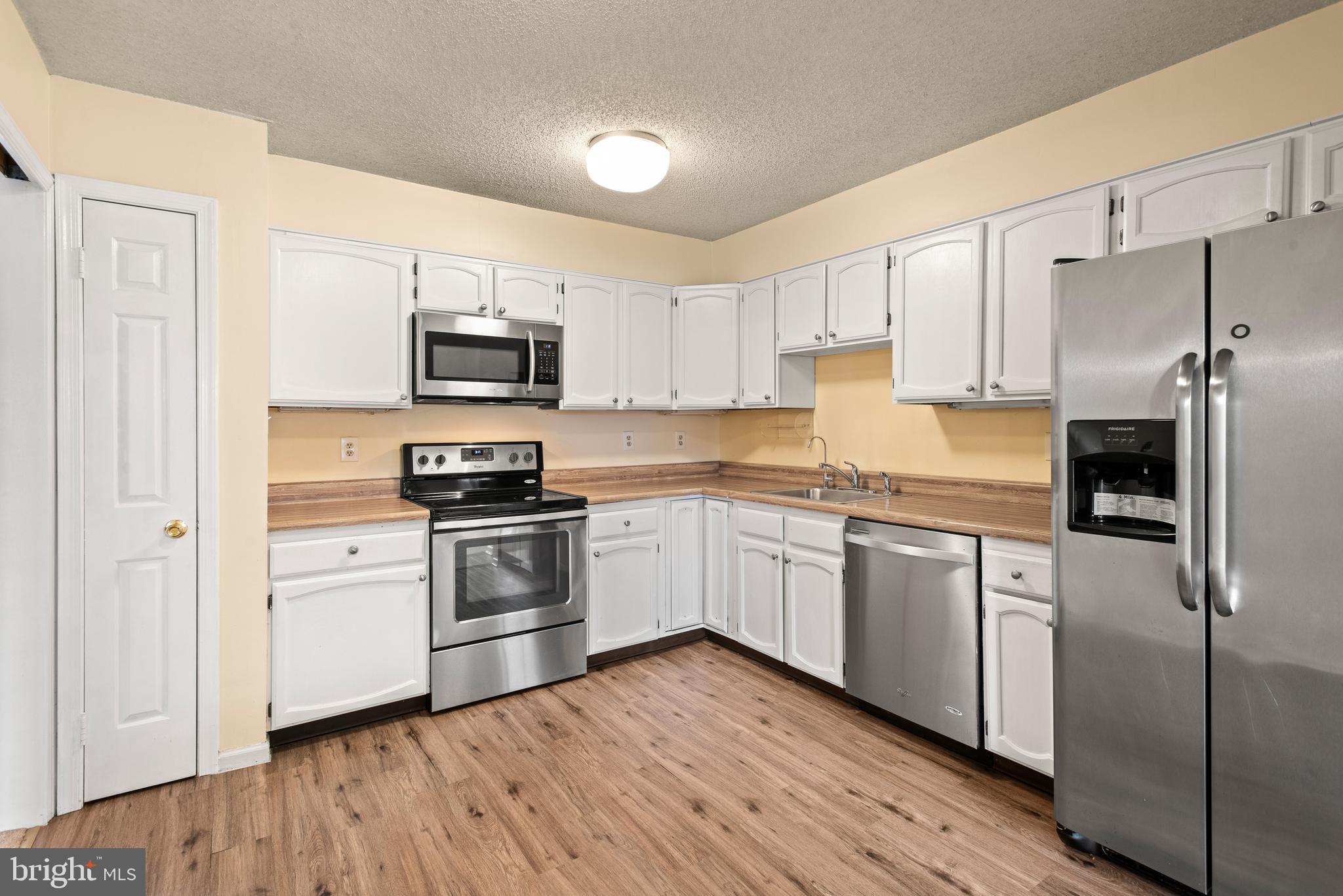 EMBASSY COURT - Residential Lease