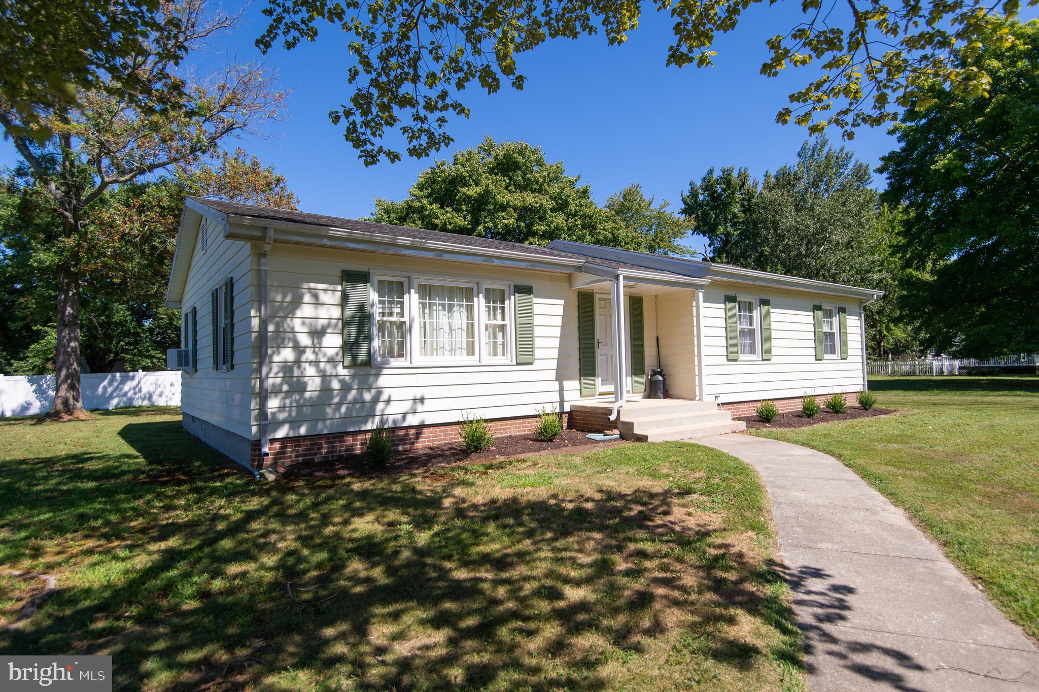 GARDEN ESTATES - Residential