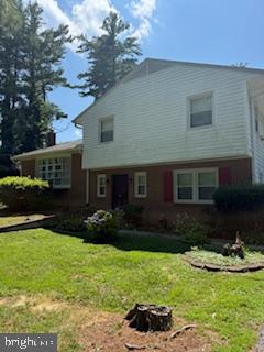 920 WAKEFIELD DRIVE