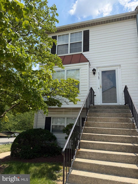 Townhouse For Rent - 6769 Milltown Court<br/> Prince Georges County, DISTRICT HEIGHTS, MD 20747