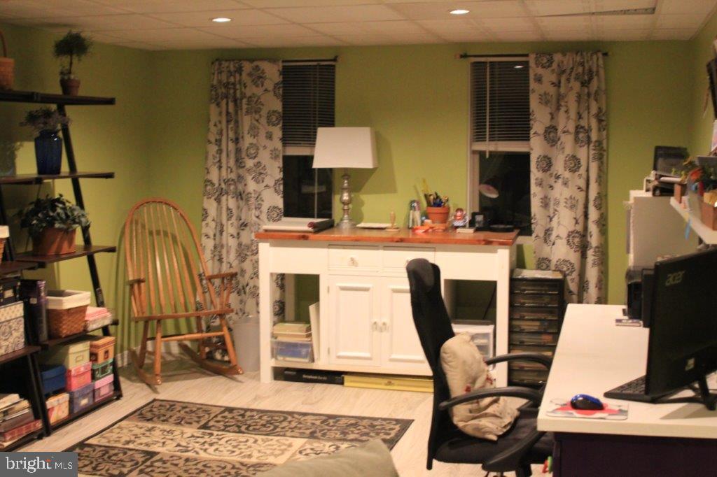 SHERWOOD COURT - Residential