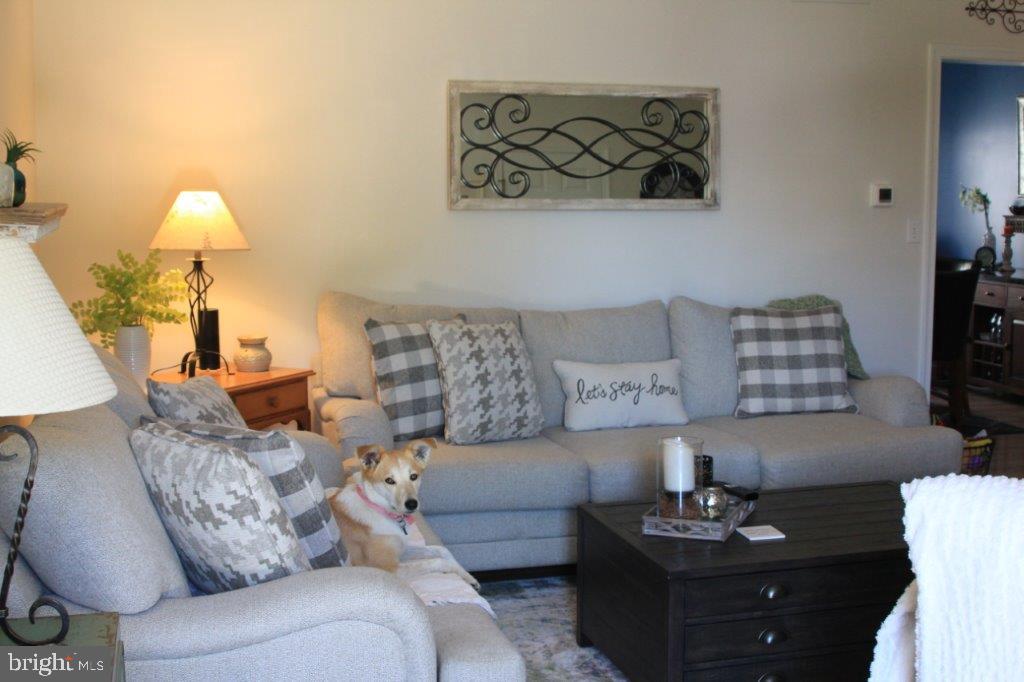 SHERWOOD COURT - Residential