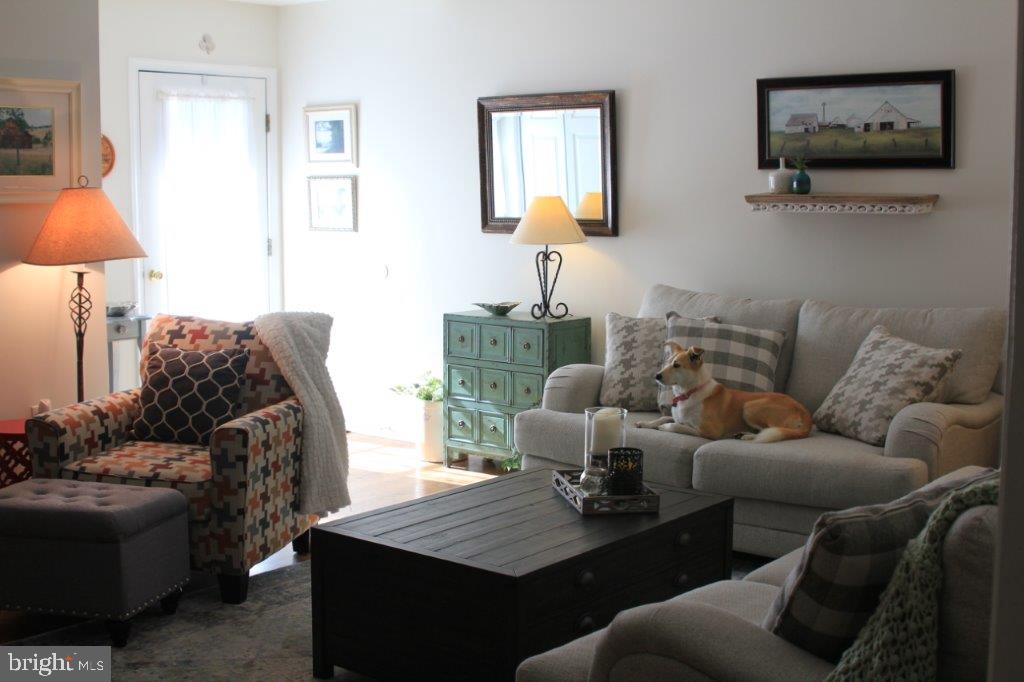 SHERWOOD COURT - Residential